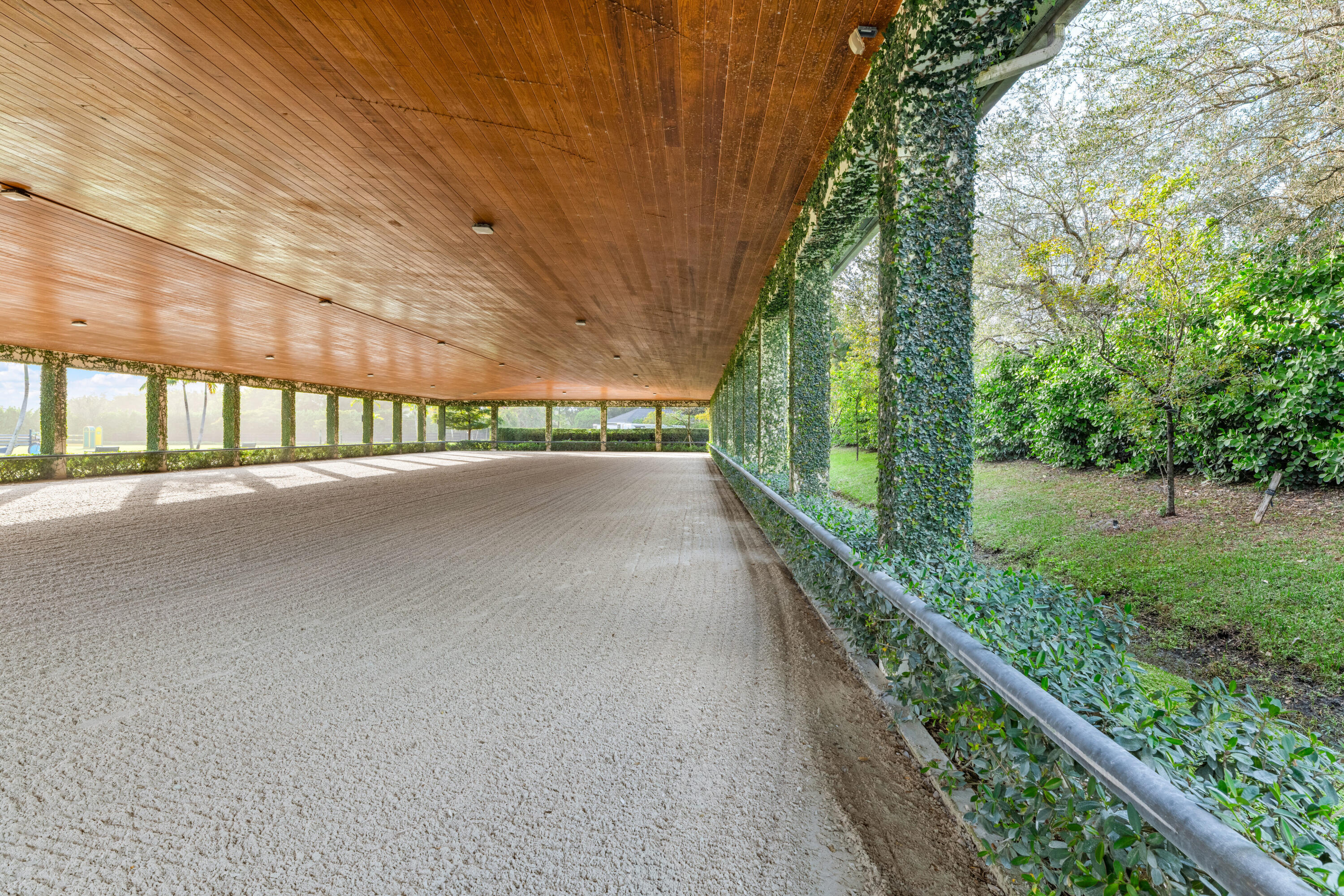  14739 & 49 Jumper Road - 物件實景