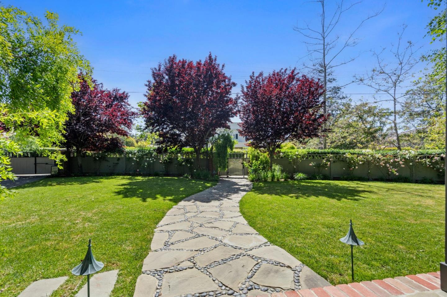 Hillsborough, California, 94010, United States, 6 Bedrooms Bedrooms, ,7 BathroomsBathrooms,Residential,For Sale,1947019