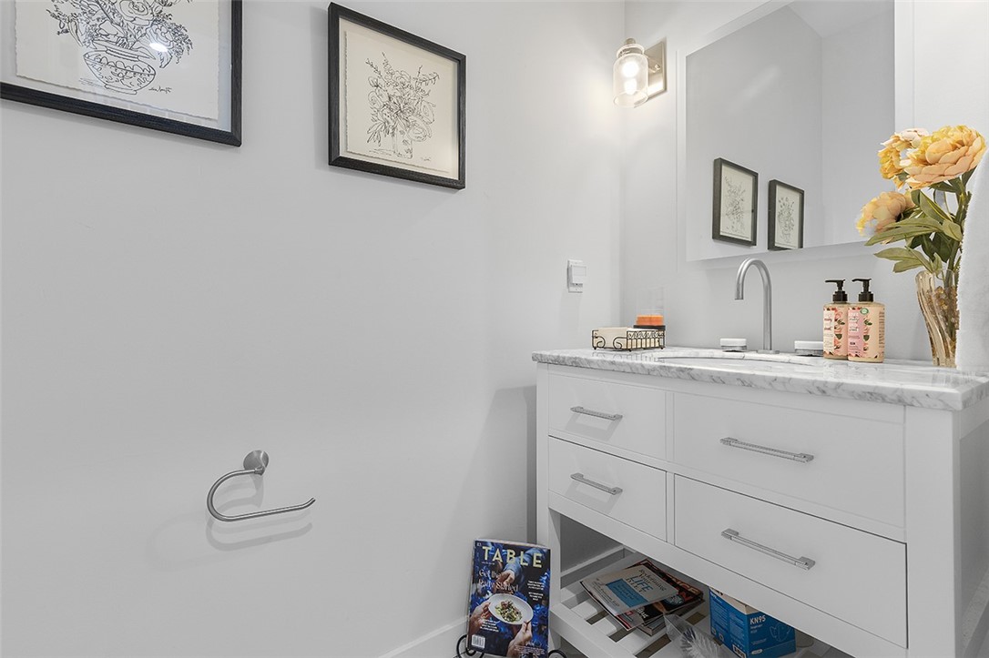 South Side, Pennsylvania, 15203, United States, 2 Bedrooms Bedrooms, ,3 BathroomsBathrooms,Residential,For Sale,1991307