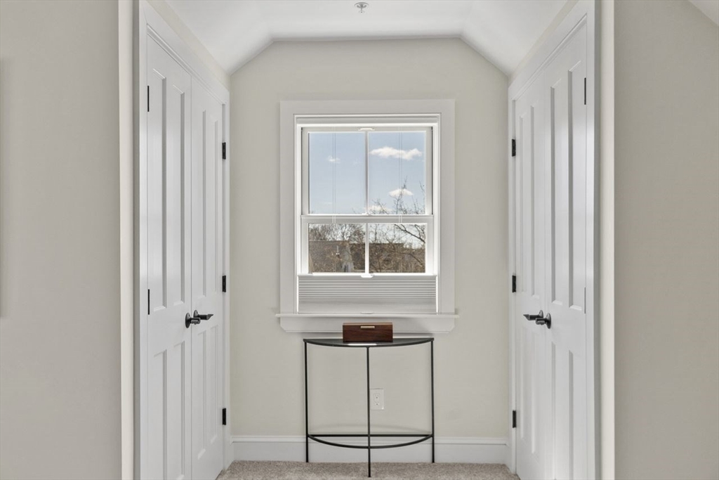 Amesbury, Massachusetts, 01913, United States, 2 Bedrooms Bedrooms, ,2 BathroomsBathrooms,Residential,For Sale,2049079