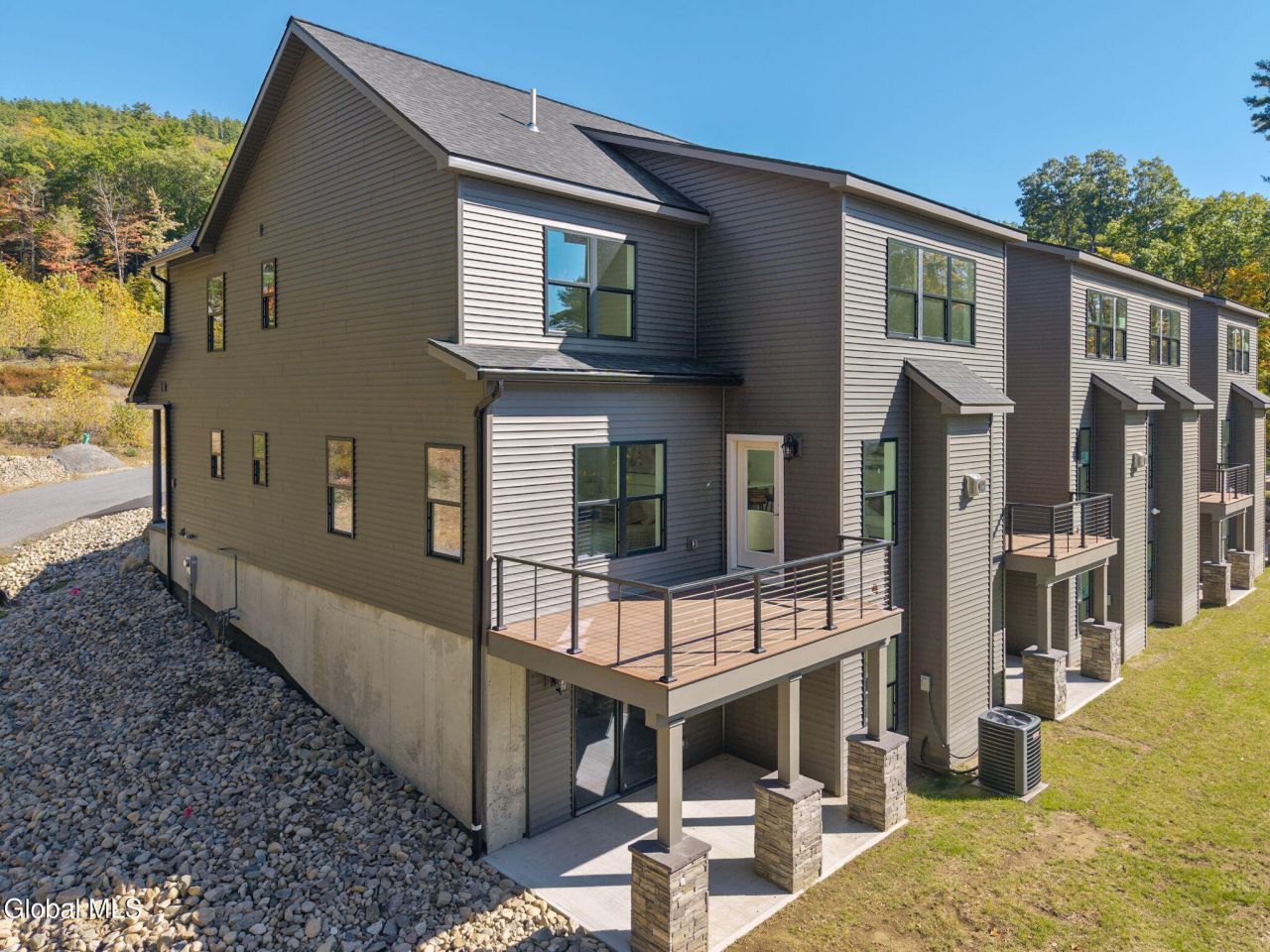 Lake George, New York, 12845, United States, 3 Bedrooms Bedrooms, ,3 BathroomsBathrooms,Residential,For Sale,1960520