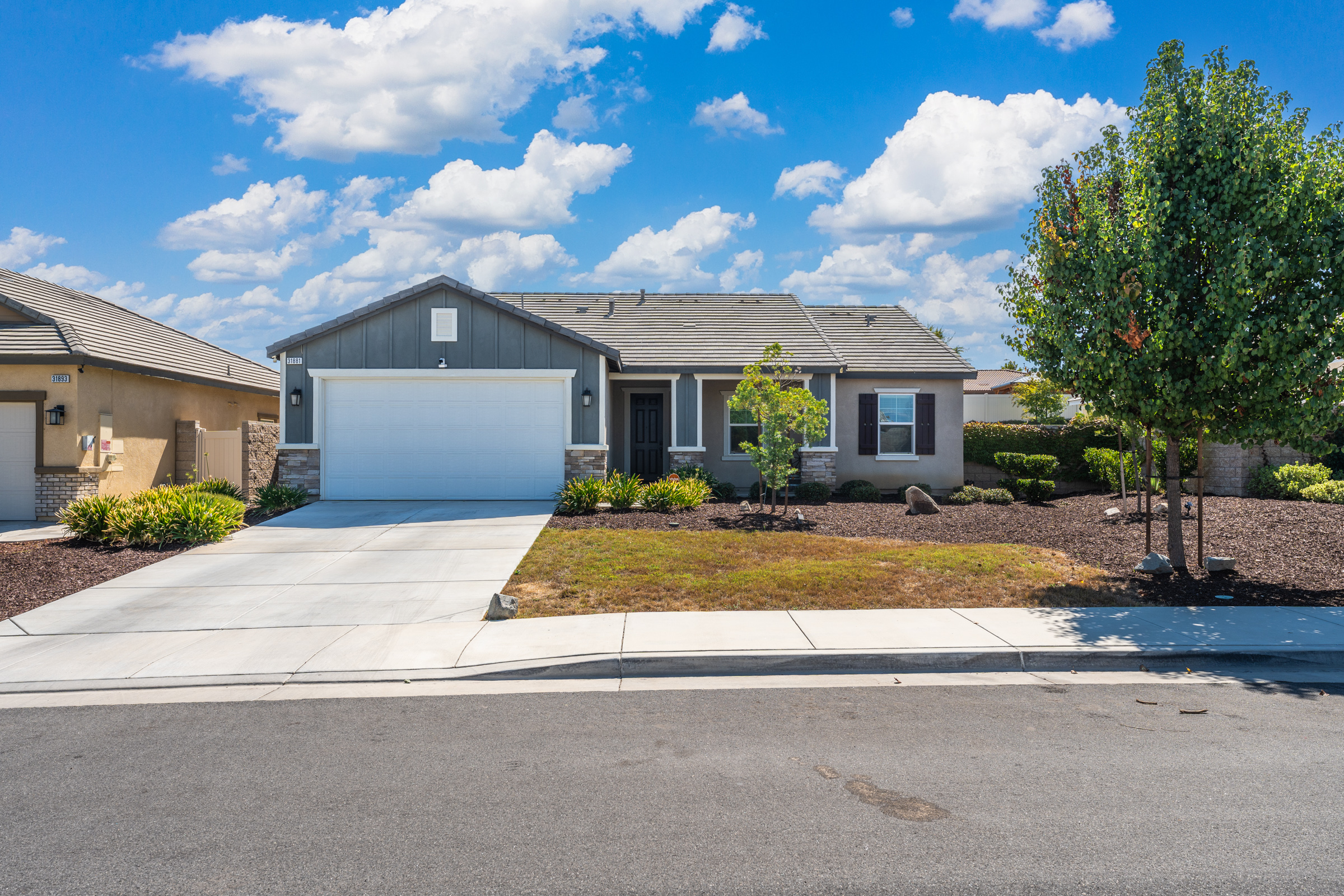 Menifee, California, 92584, United States, 3 Bedrooms Bedrooms, ,2 BathroomsBathrooms,Residential,For Sale,1980644