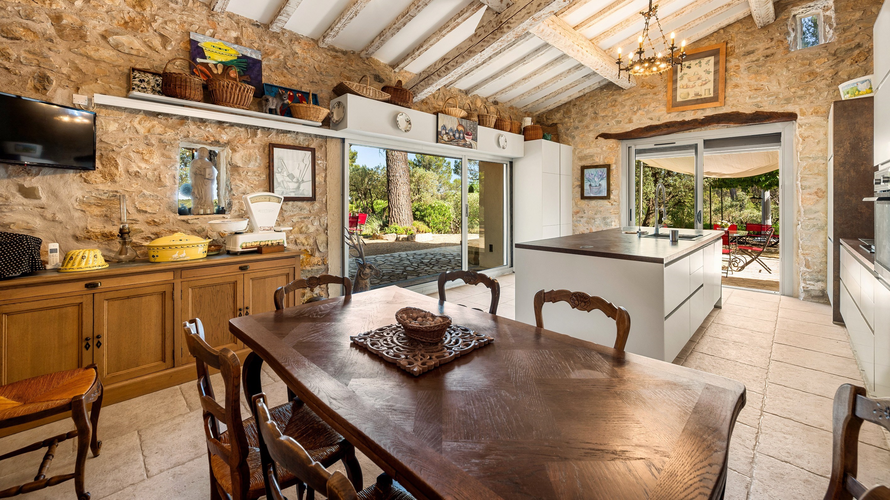  Elegant Provencal Bastide in a Rare Preserved Setting - 物件實景