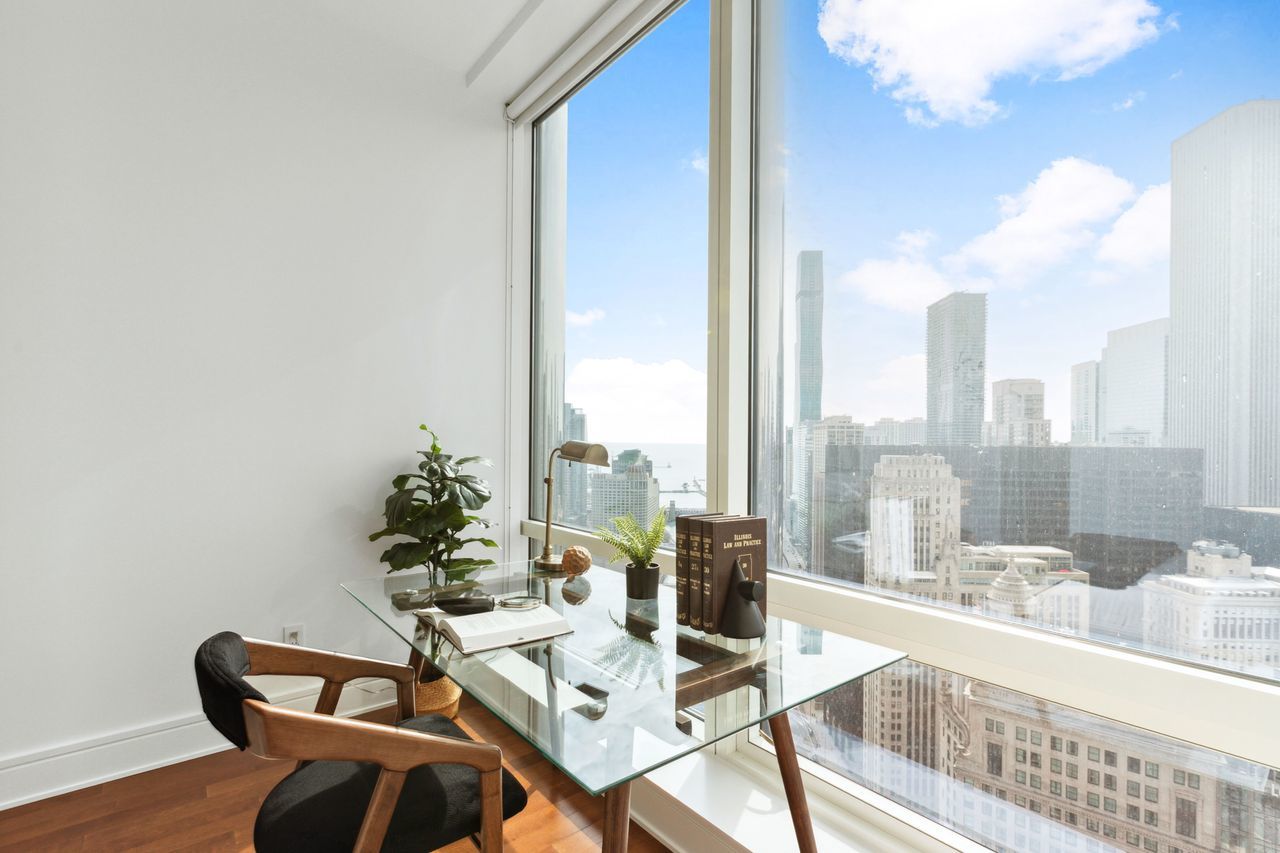 Chicago, Illinois, 60611, United States, 1 Bedroom Bedrooms, ,2 BathroomsBathrooms,Residential,For Sale,1793524