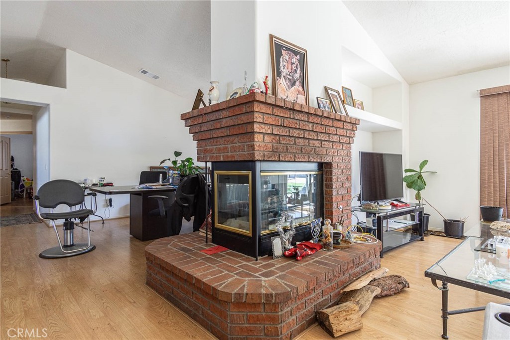 Apple Valley, California, 92308, United States, 4 Bedrooms Bedrooms, ,2 BathroomsBathrooms,Residential,For Sale,1974217