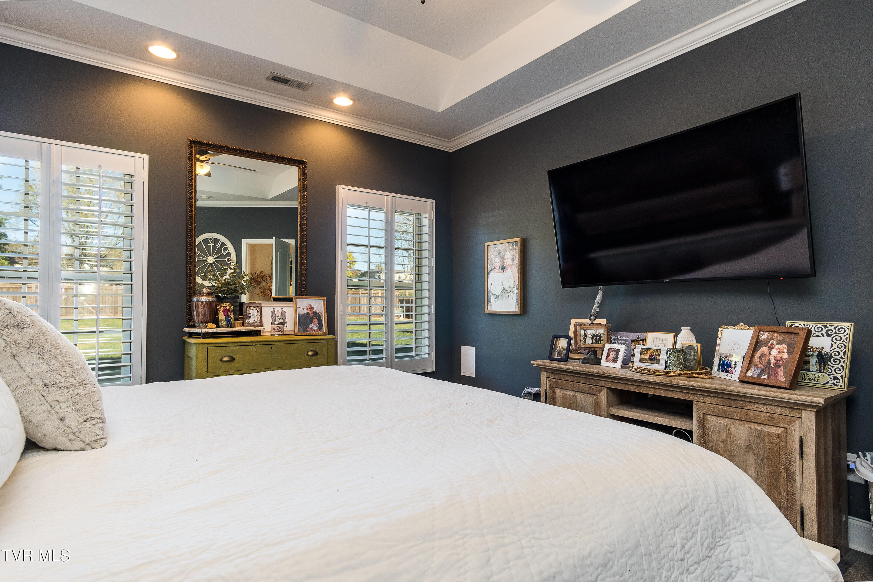 Piney Flats, Tennessee, 37686, United States, 4 Bedrooms Bedrooms, ,4 BathroomsBathrooms,Residential,For Sale,1988527