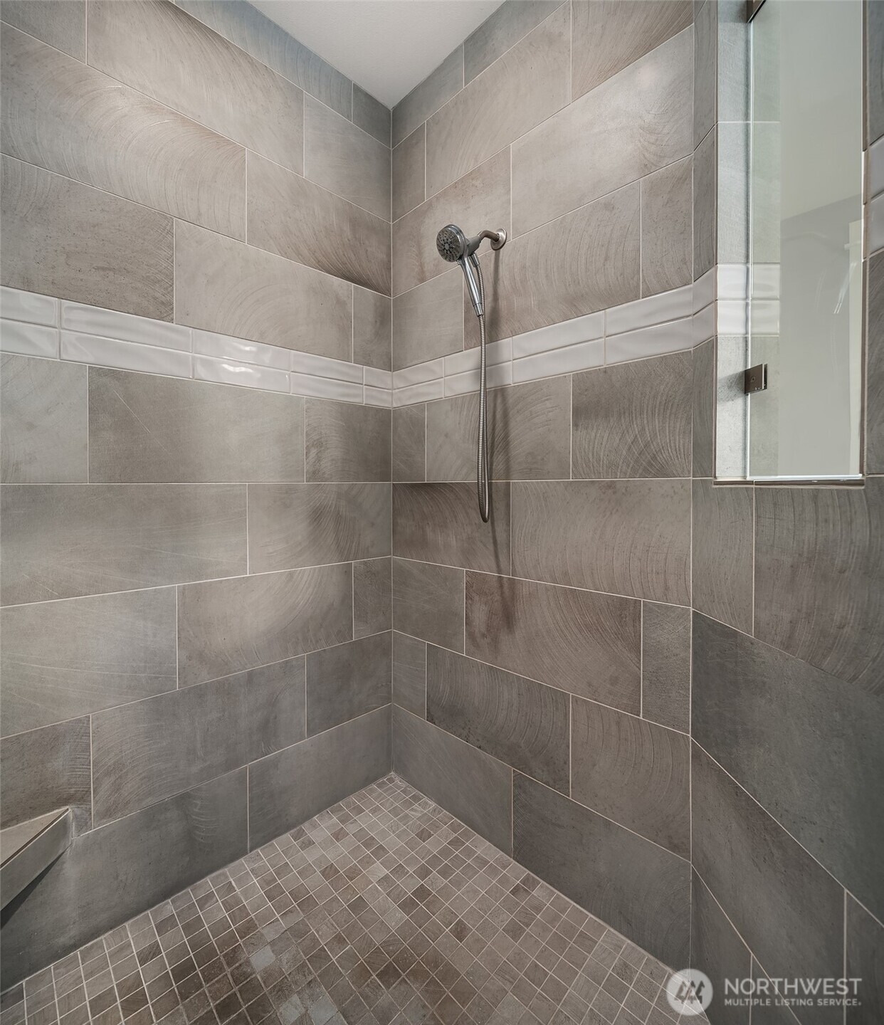 Seattle, Washington, 98178, United States, 4 Bedrooms Bedrooms, ,3 BathroomsBathrooms,Residential,For Sale,1793802