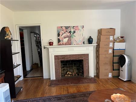 Van Nuys, California, 91401, United States, 2 Bedrooms Bedrooms, ,1 BathroomBathrooms,Residential,For Sale,1914216