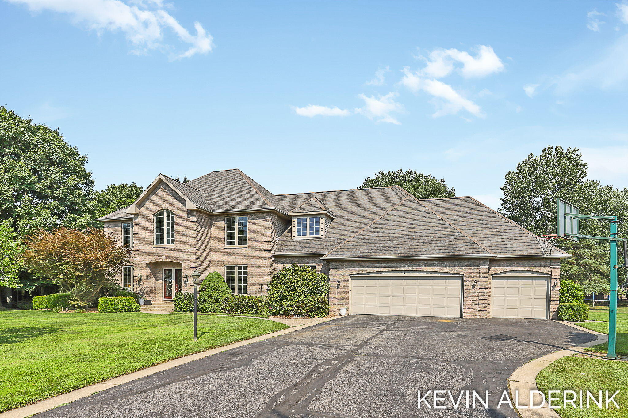 Holland, Michigan, 49423, United States, 5 Bedrooms Bedrooms, ,6 BathroomsBathrooms,Residential,For Sale,1908237