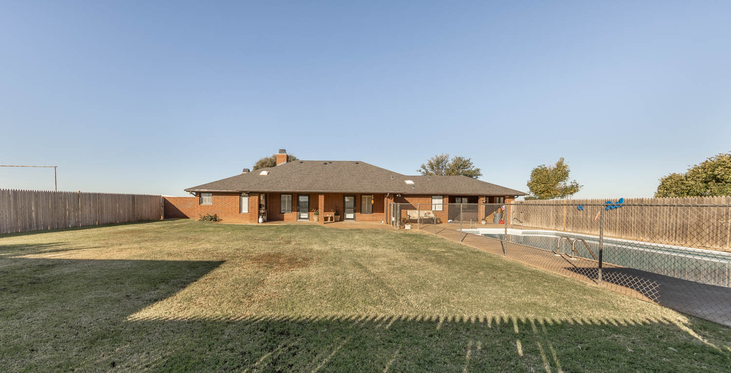 Levelland, Texas, 79336, United States, 4 Bedrooms Bedrooms, ,3 BathroomsBathrooms,Residential,For Sale,1901837