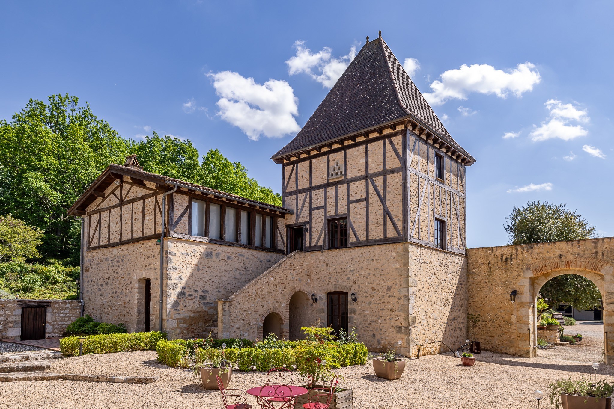  Awakening the Senses in the Land of Azure: A Domain of Light in the Heart of Lo… - 物件實景