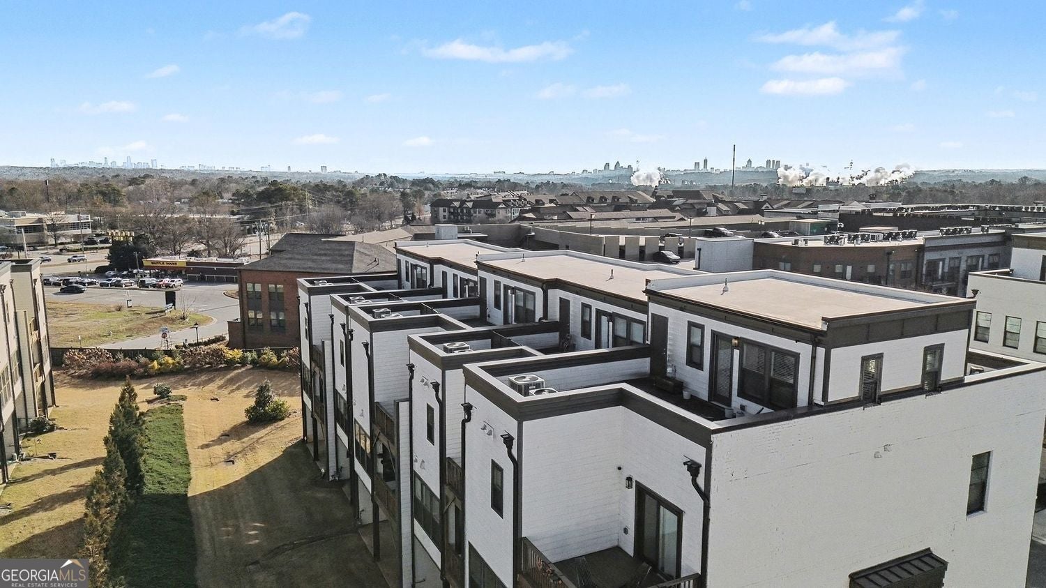 Smyrna, Georgia, 30080, United States, 4 Bedrooms Bedrooms, ,5 BathroomsBathrooms,Residential,For Sale,2013139