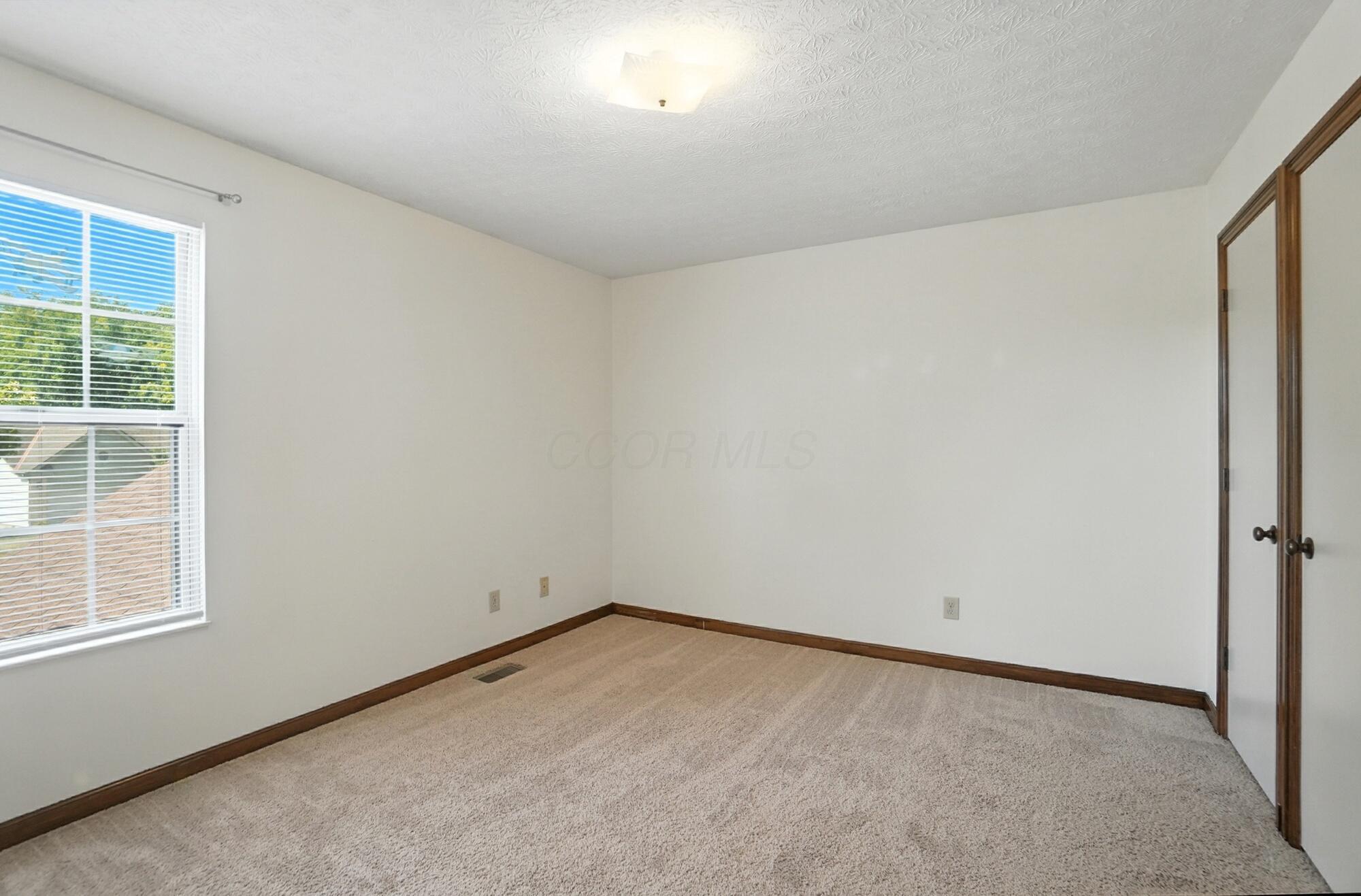 Dublin, Ohio, 43016, United States, 4 Bedrooms Bedrooms, ,3 BathroomsBathrooms,Residential,For Sale,1940366