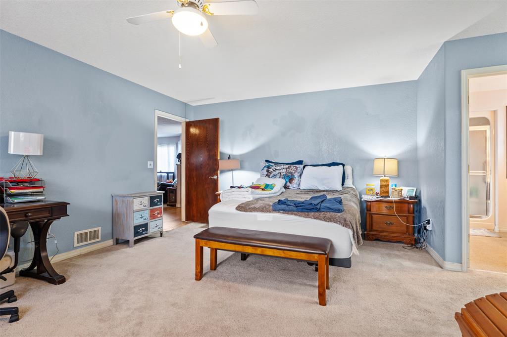 Hamilton, Montana, 59840, United States, 3 Bedrooms Bedrooms, ,2 BathroomsBathrooms,Residential,For Sale,1990446