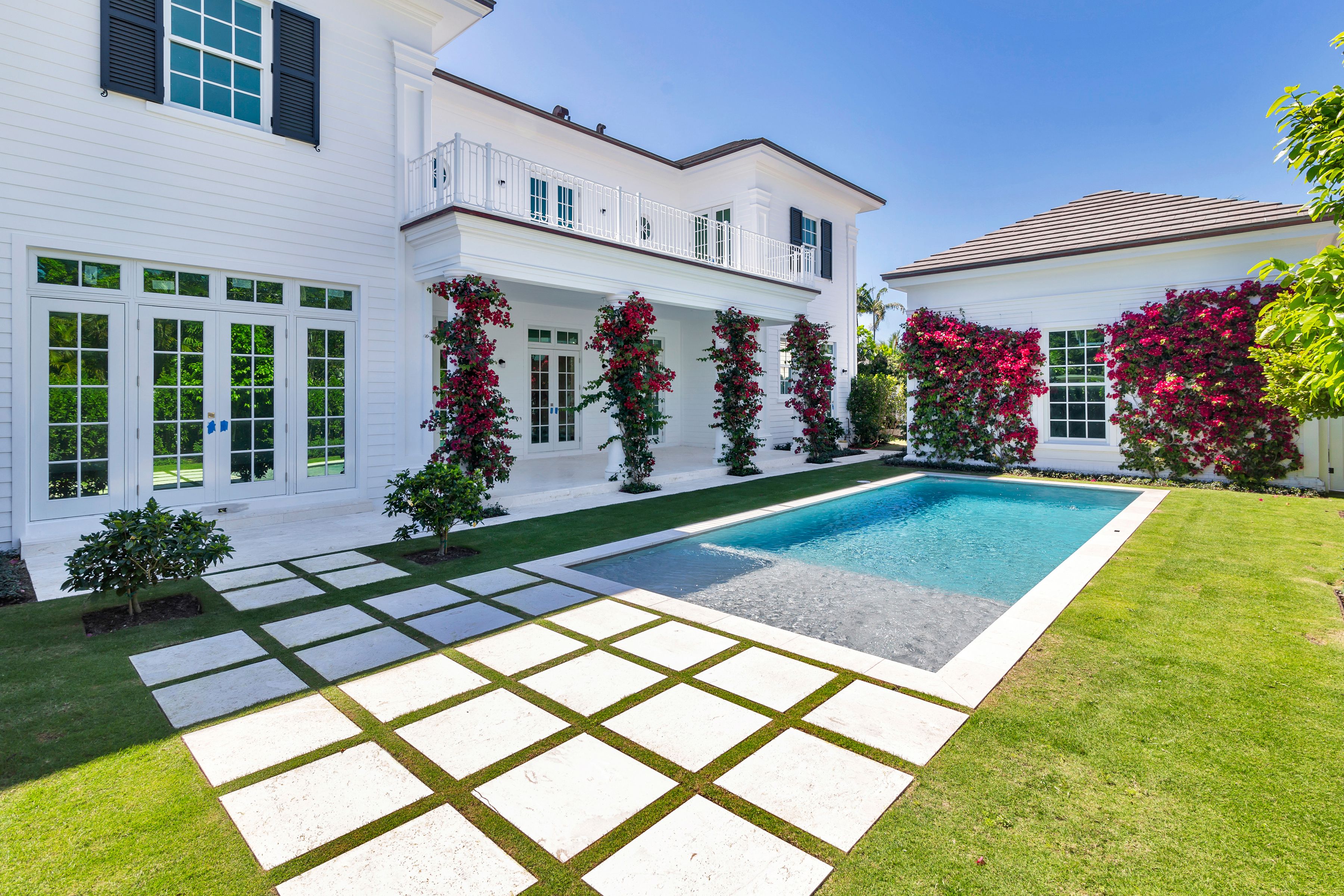 205 Gray Street