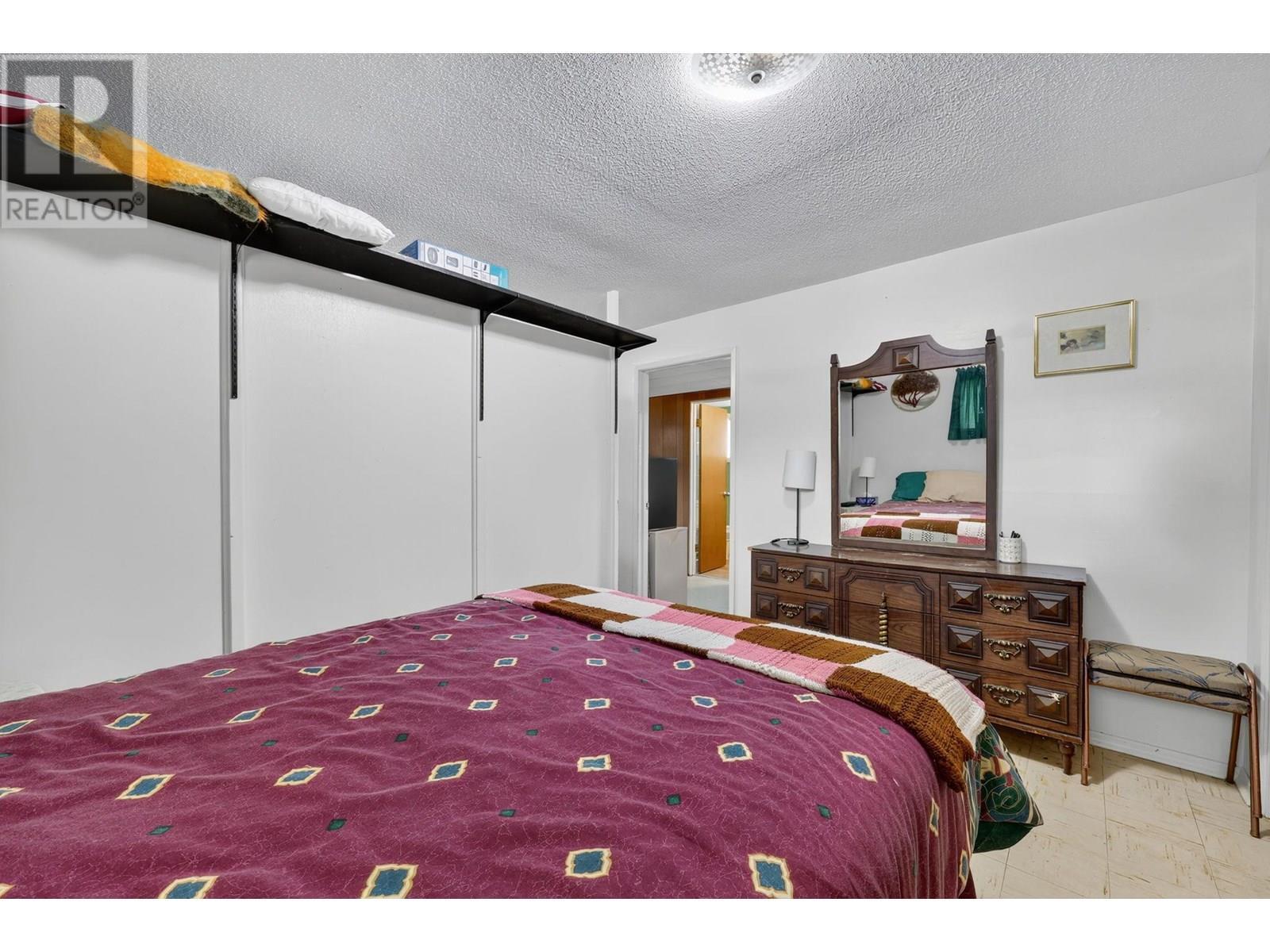 KELOWNA, British Columbia, V1Y 3S7, CA, 5 Bedrooms Bedrooms, ,2 BathroomsBathrooms,Residential,For Sale,1902795