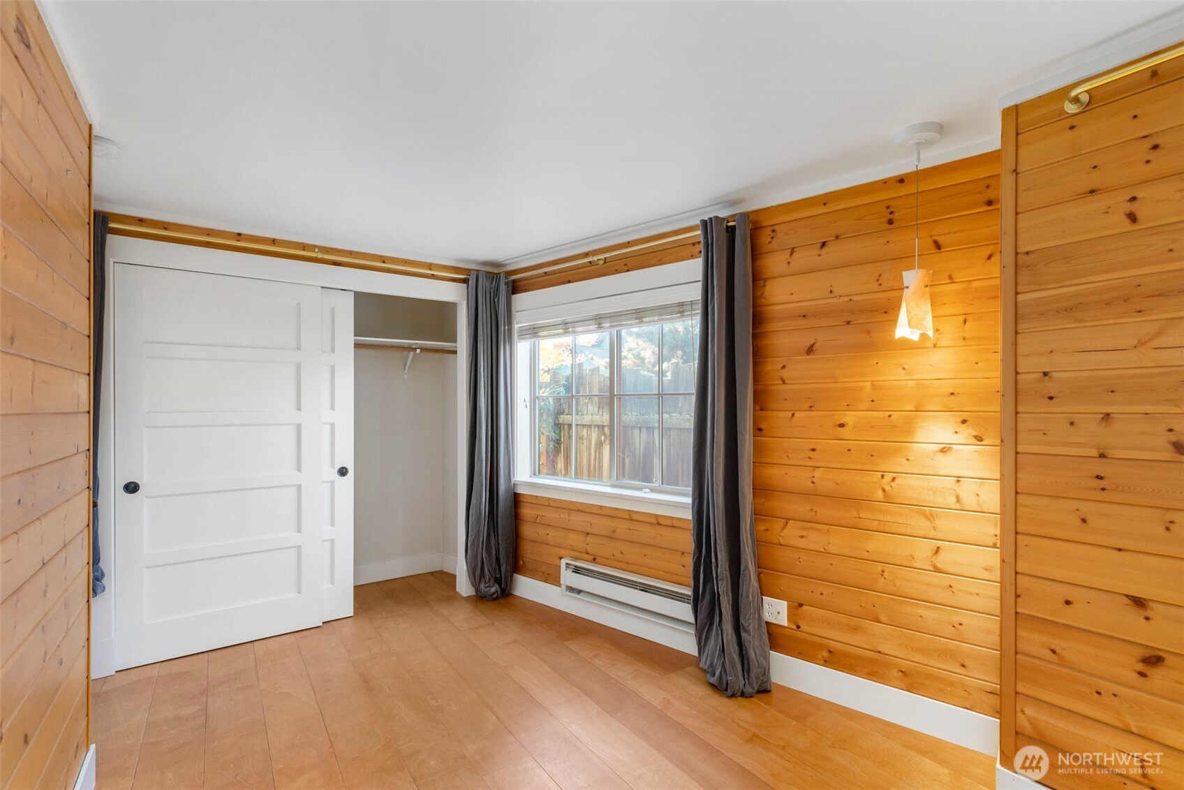 Port Townsend, Washington, 98368, United States, 2 Bedrooms Bedrooms, ,1 BathroomBathrooms,Residential,For Sale,1989470