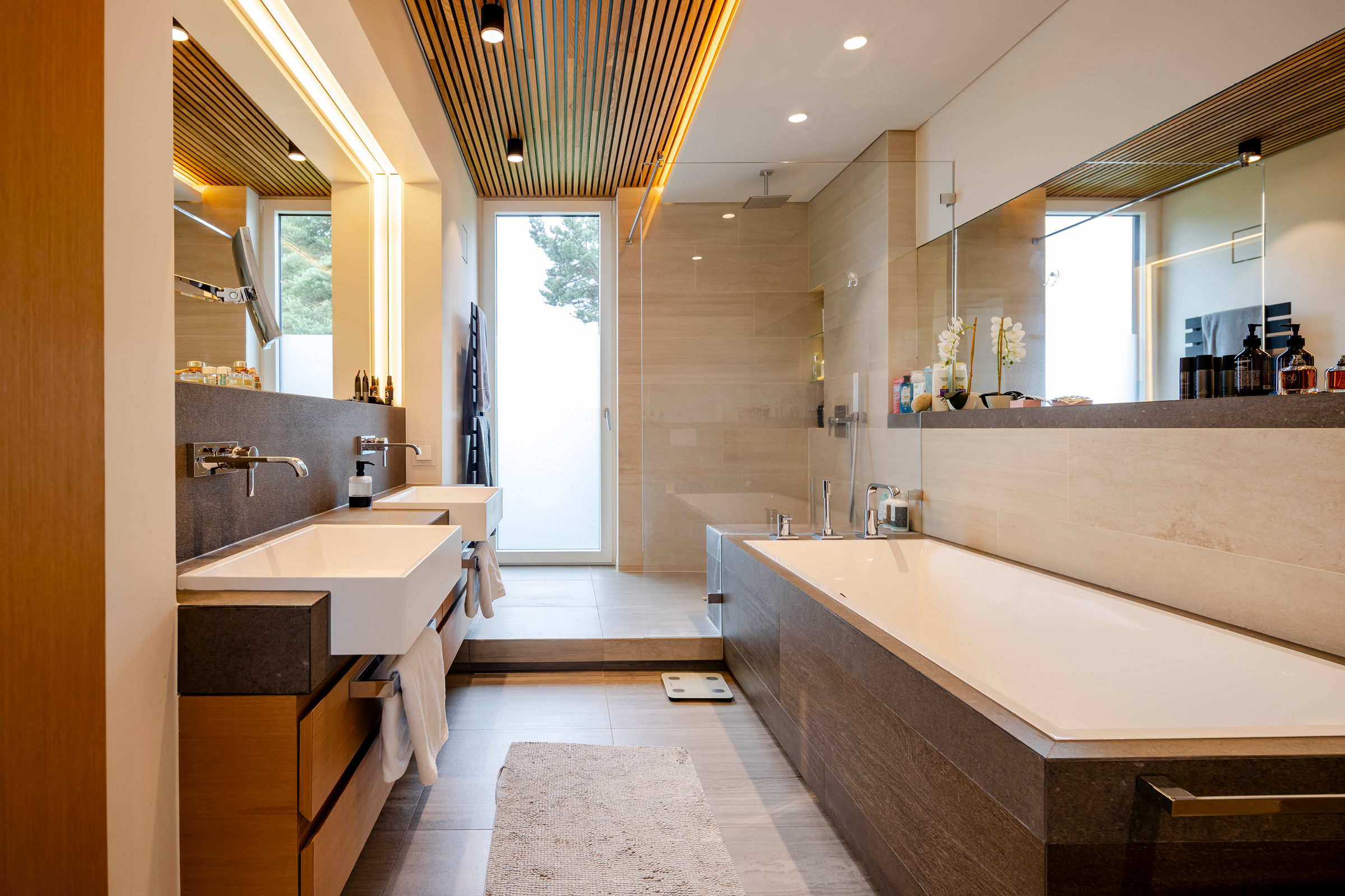  Architecture, Light, and Panoramic Views – A Modern Villa in a Prime Location - 物件實景
