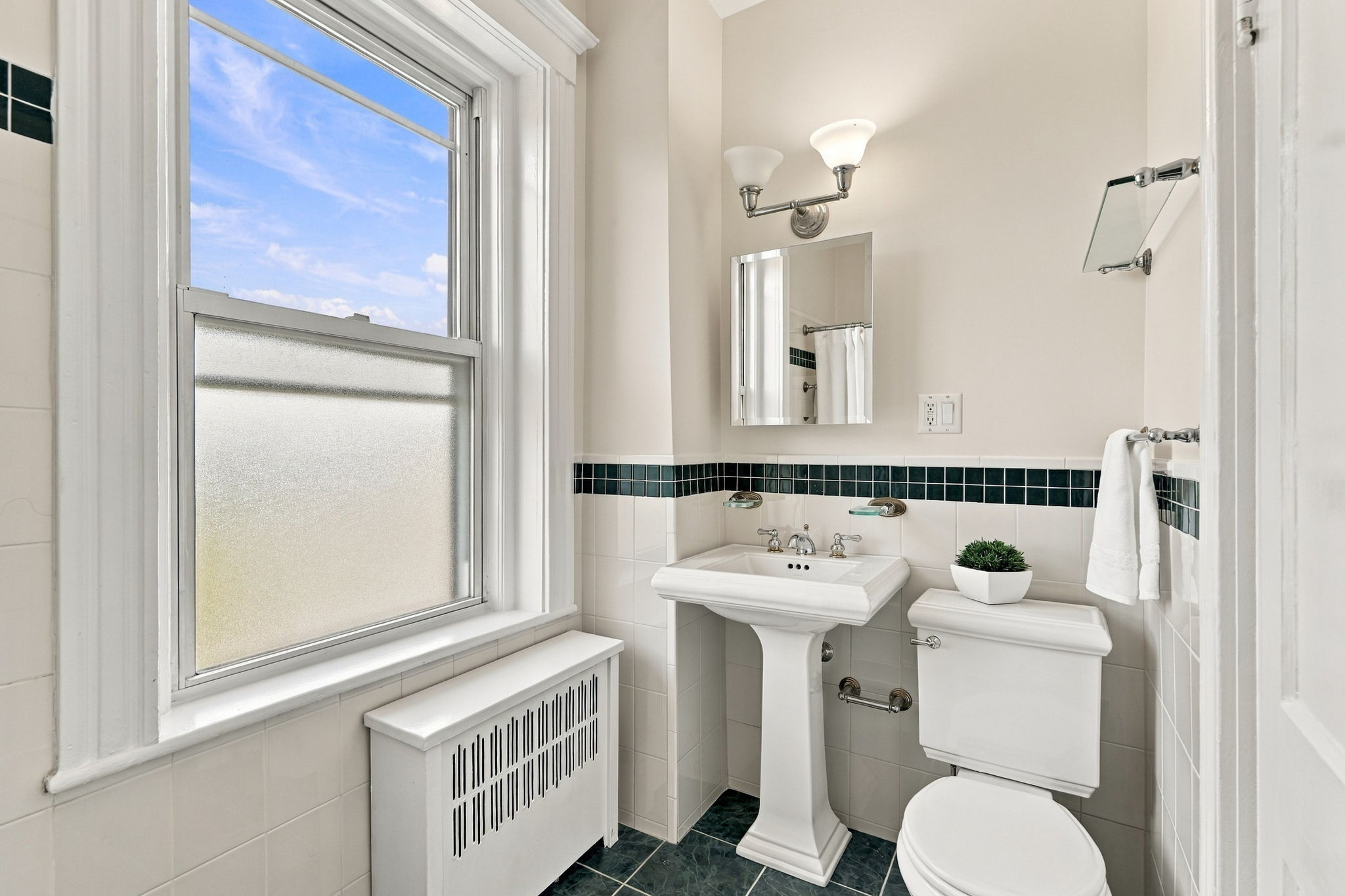  59 Alton Place- Unit 5, Brookline, MA, 02446 - 物件實景