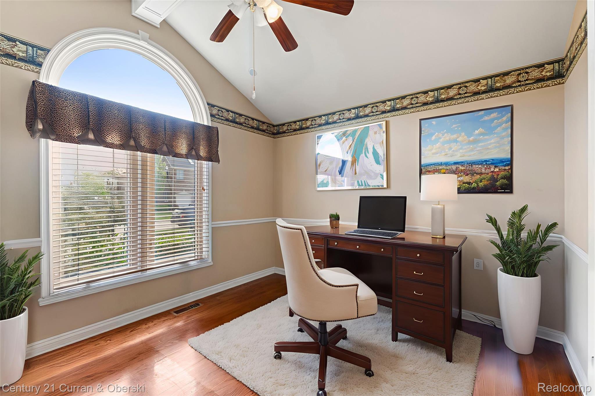 Clinton Charter Township, Michigan, 48038, United States, 4 Bedrooms Bedrooms, ,4 BathroomsBathrooms,Residential,For Sale,1979436