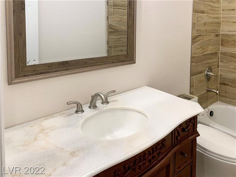 Las Vegas, Nevada, 89122, United States, 5 Bedrooms Bedrooms, ,4 BathroomsBathrooms,Residential,For Sale,2008777