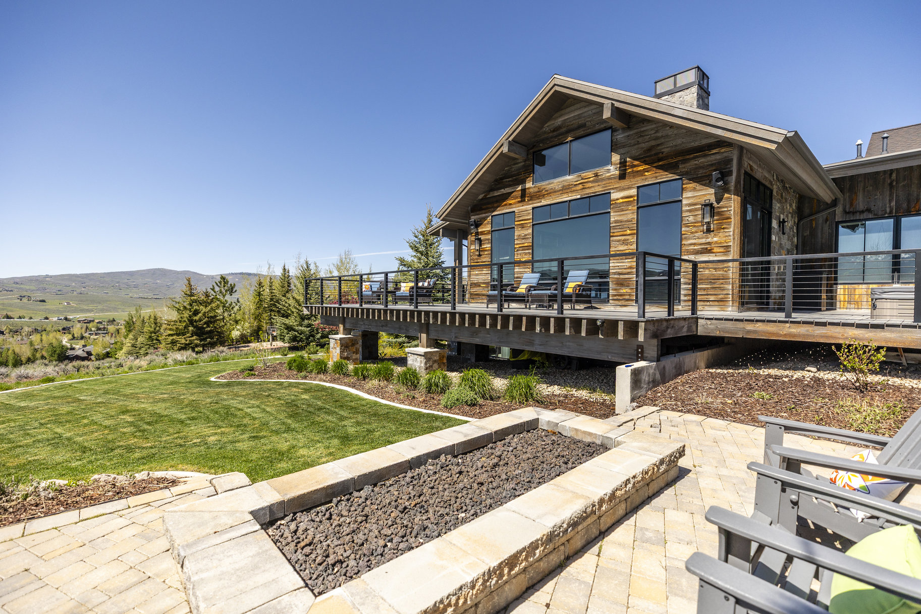 Framed by Panoramic Mountain Views with Access to Round Valley