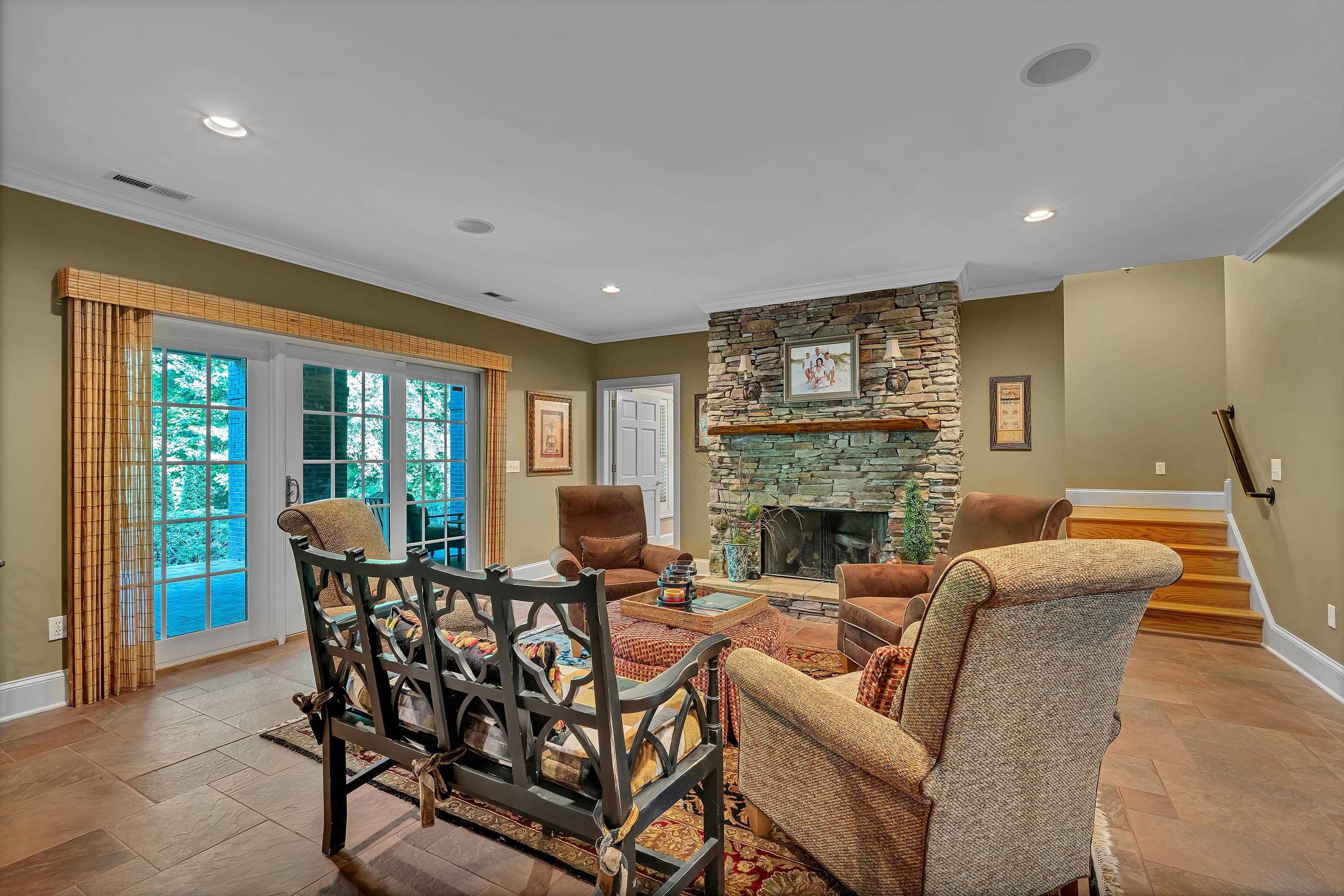 Spartanburg, South Carolina, 29306, United States, 5 Bedrooms Bedrooms, ,5 BathroomsBathrooms,Residential,For Sale,1876964