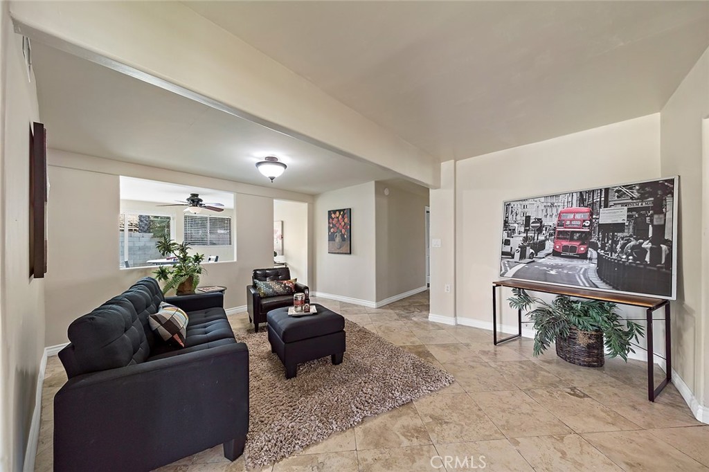 Rialto, California, 92377, United States, 4 Bedrooms Bedrooms, ,2 BathroomsBathrooms,Residential,For Sale,1899973
