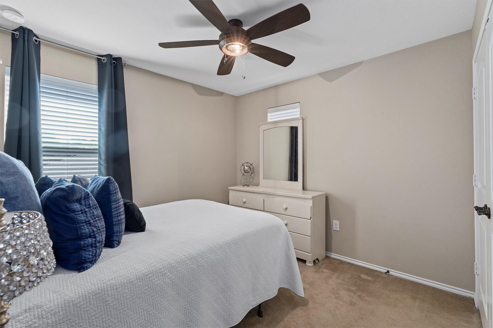 Austin, Texas, 78744, United States, 5 Bedrooms Bedrooms, ,4 BathroomsBathrooms,Residential,For Sale,1975896