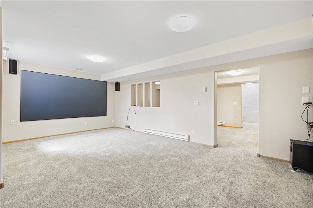 Absarokee, Montana, 59001, United States, 4 Bedrooms Bedrooms, ,4 BathroomsBathrooms,Residential,For Sale,1979121