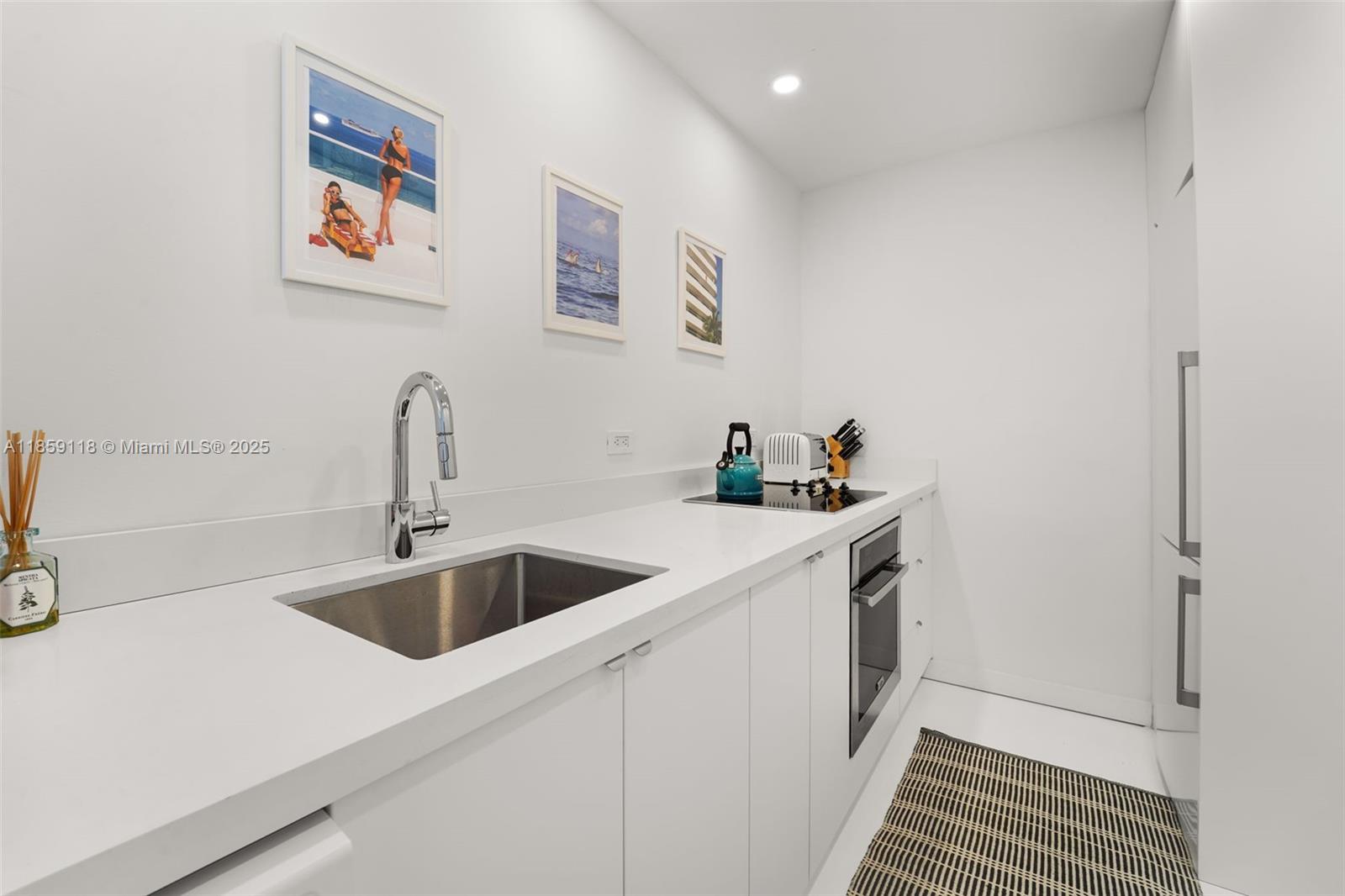 Miami Beach, Florida, 33139, United States, 1 Bedroom Bedrooms, ,1 BathroomBathrooms,Residential,For Sale,1918508