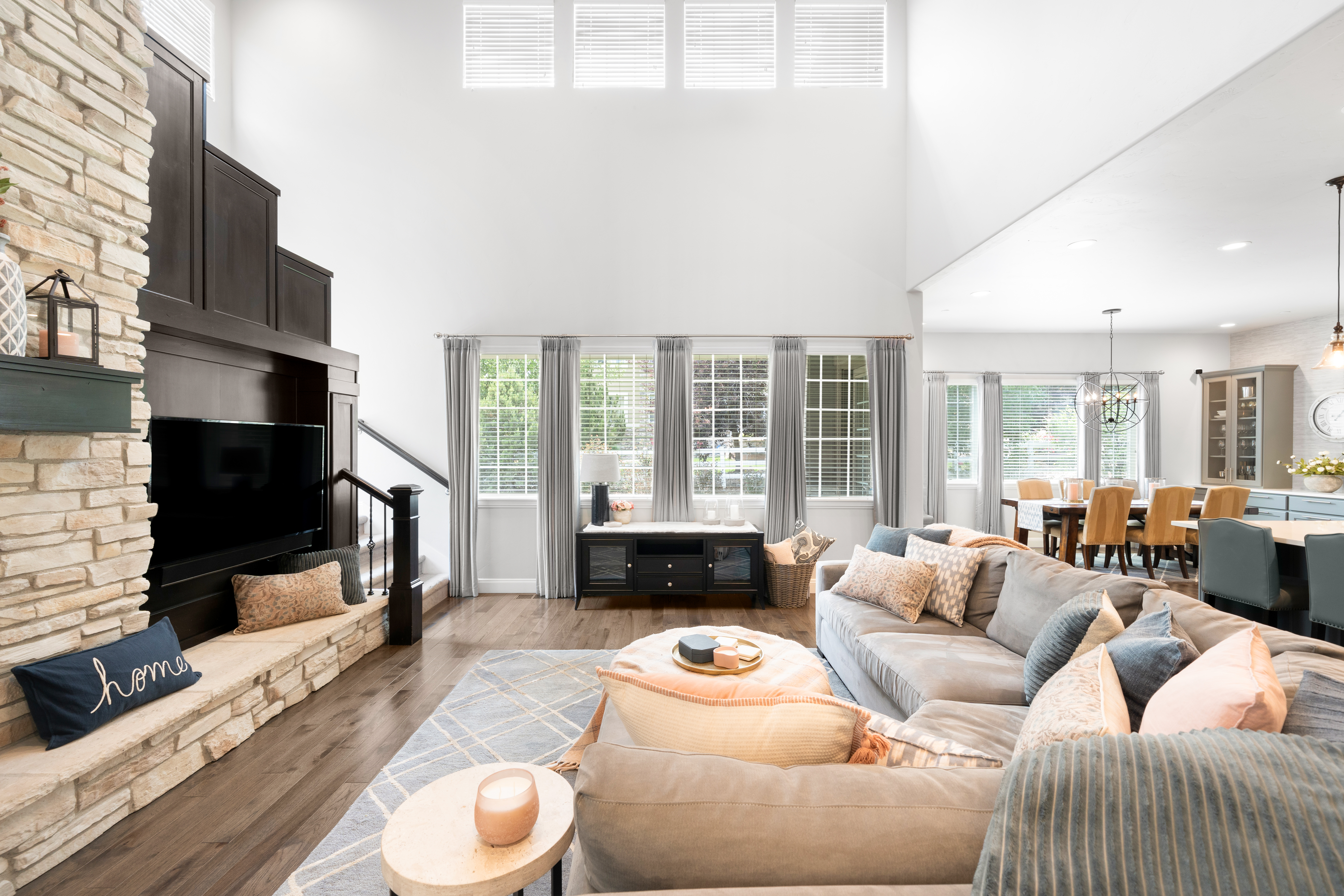  Beautifully upgraded home blends luxury, comfort, and functionality. - 物件實景