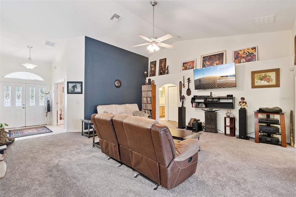 St Cloud, Florida, 34771, United States, 4 Bedrooms Bedrooms, ,3 BathroomsBathrooms,Residential,For Sale,1961113