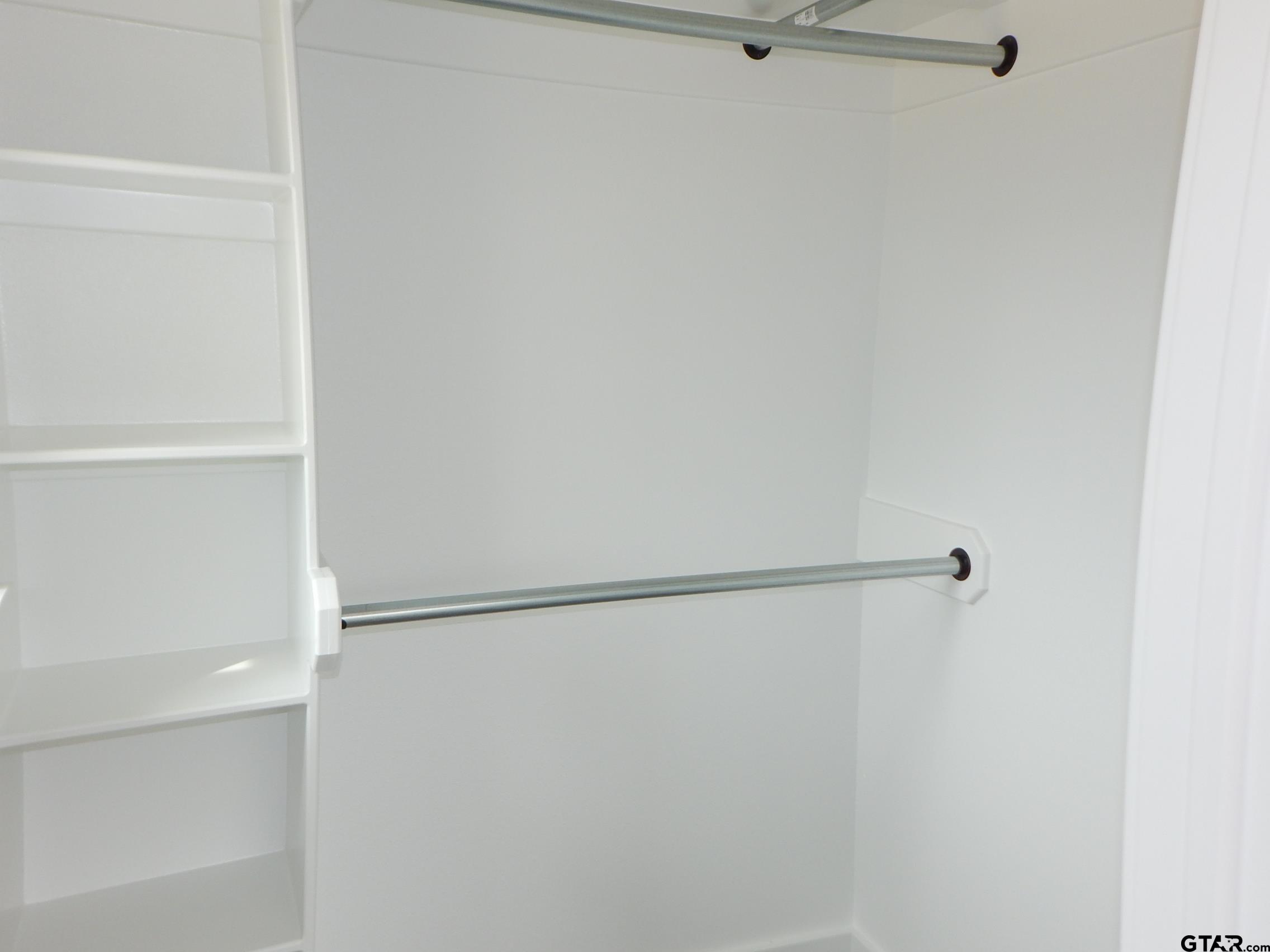 Gilmer, Texas, 75645, United States, 5 Bedrooms Bedrooms, ,3 BathroomsBathrooms,Residential,For Sale,1759847