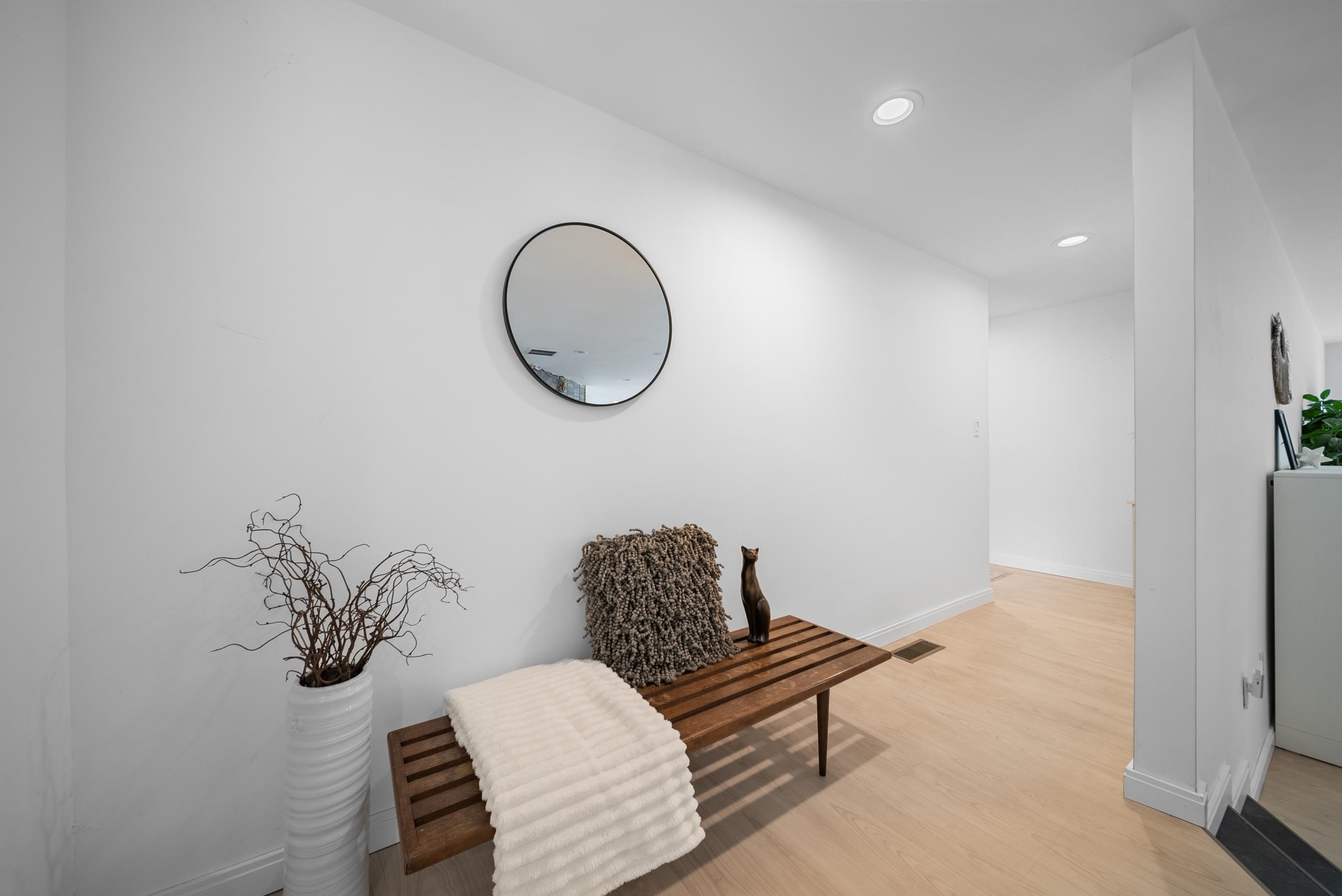 Merrimack, New Hampshire, 03054, United States, 3 Bedrooms Bedrooms, ,Residential,For Sale,1911681