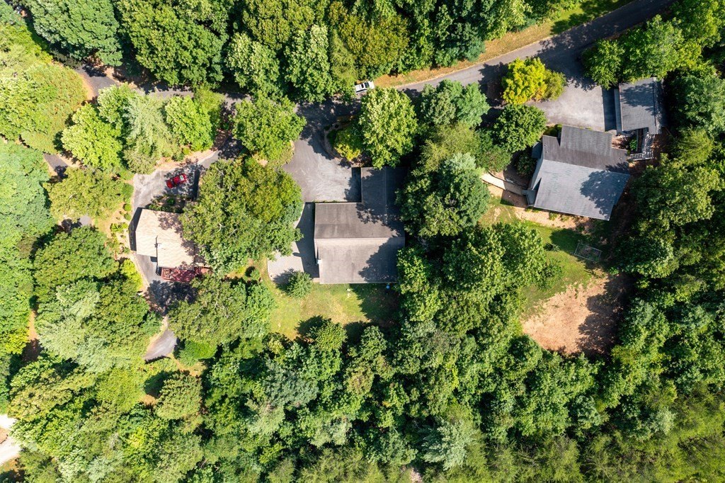 Young Harris, Georgia, 30582, United States, 3 Bedrooms Bedrooms, ,3 BathroomsBathrooms,Residential,For Sale,1979035