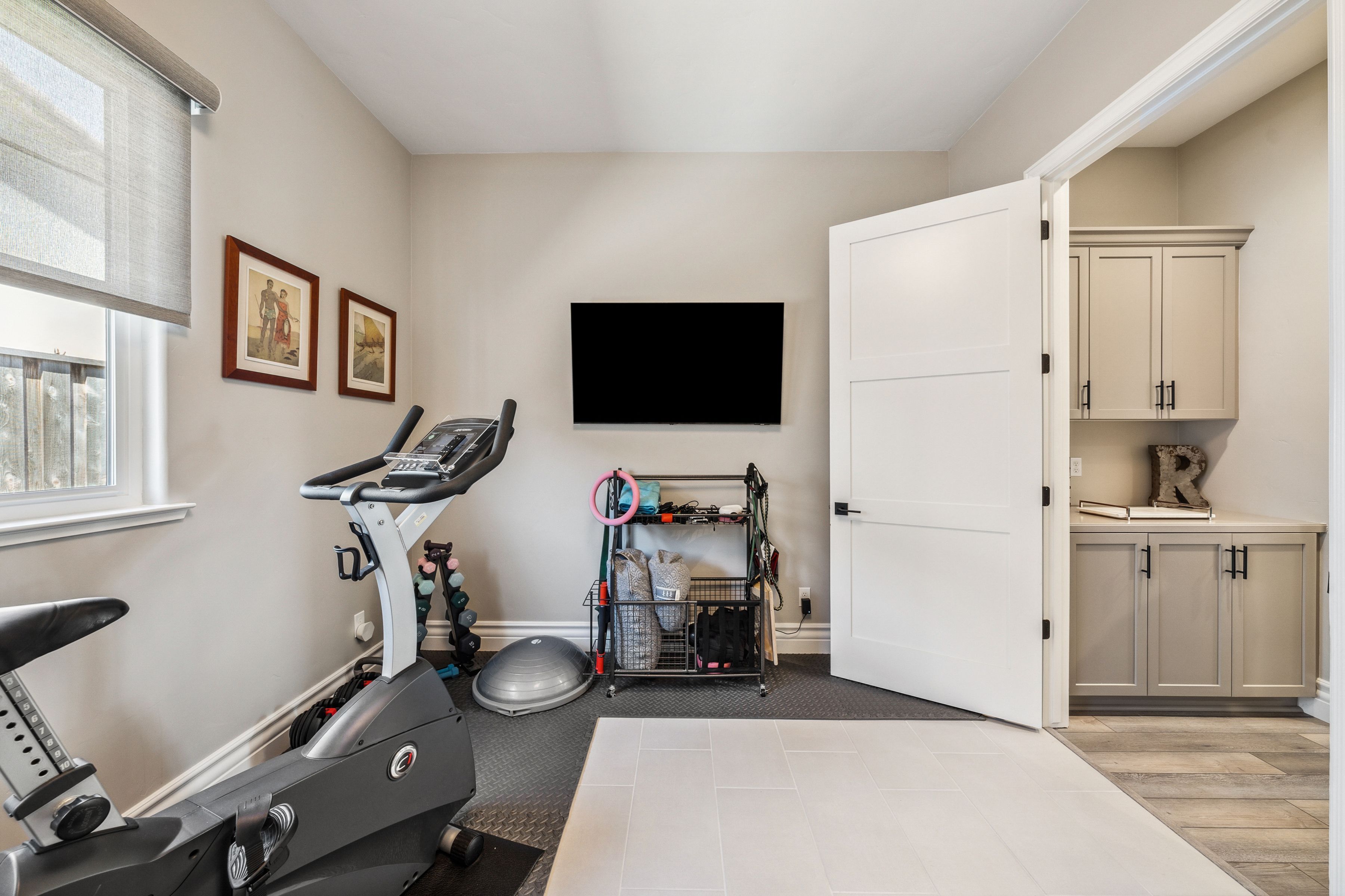  3007 Bluffs Drive - 物件實景