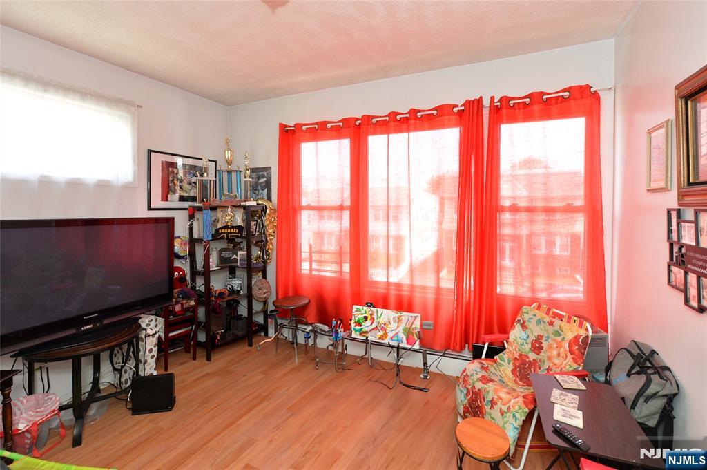Irvington, New Jersey, 07111, United States, 5 Bedrooms Bedrooms, ,3 BathroomsBathrooms,Residential,For Sale,1885475