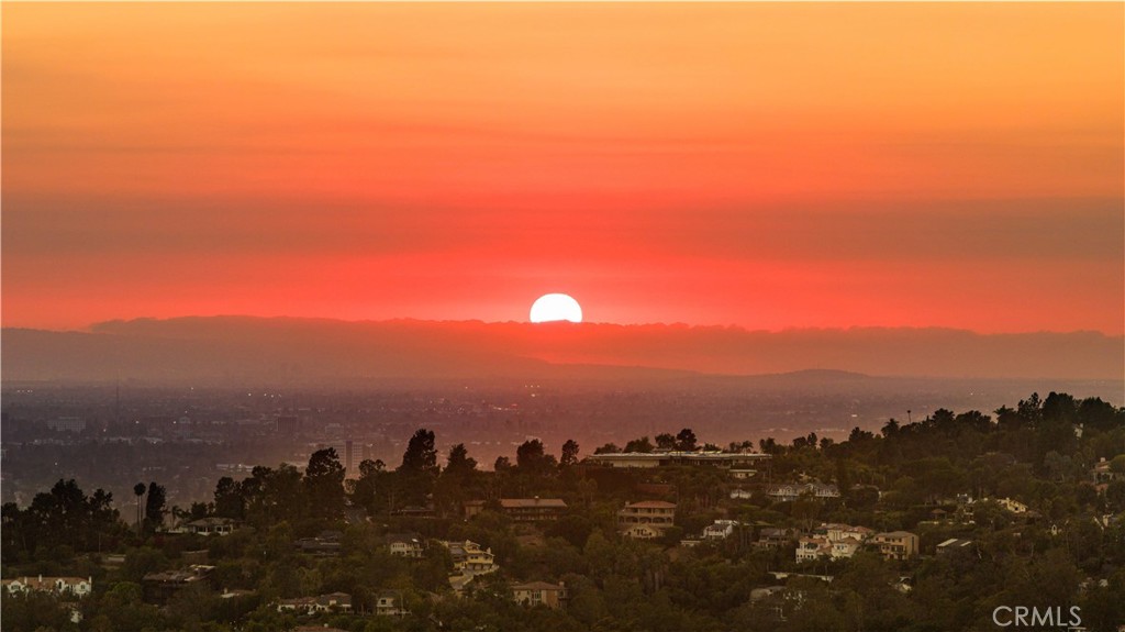 Irvine, California, 92602, United States, 5 Bedrooms Bedrooms, ,6 BathroomsBathrooms,Residential,For Sale,1982881