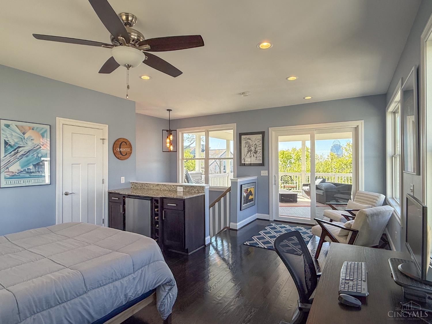 Cincinnati, Ohio, 45202, United States, 3 Bedrooms Bedrooms, ,4 BathroomsBathrooms,Residential,For Sale,1968931