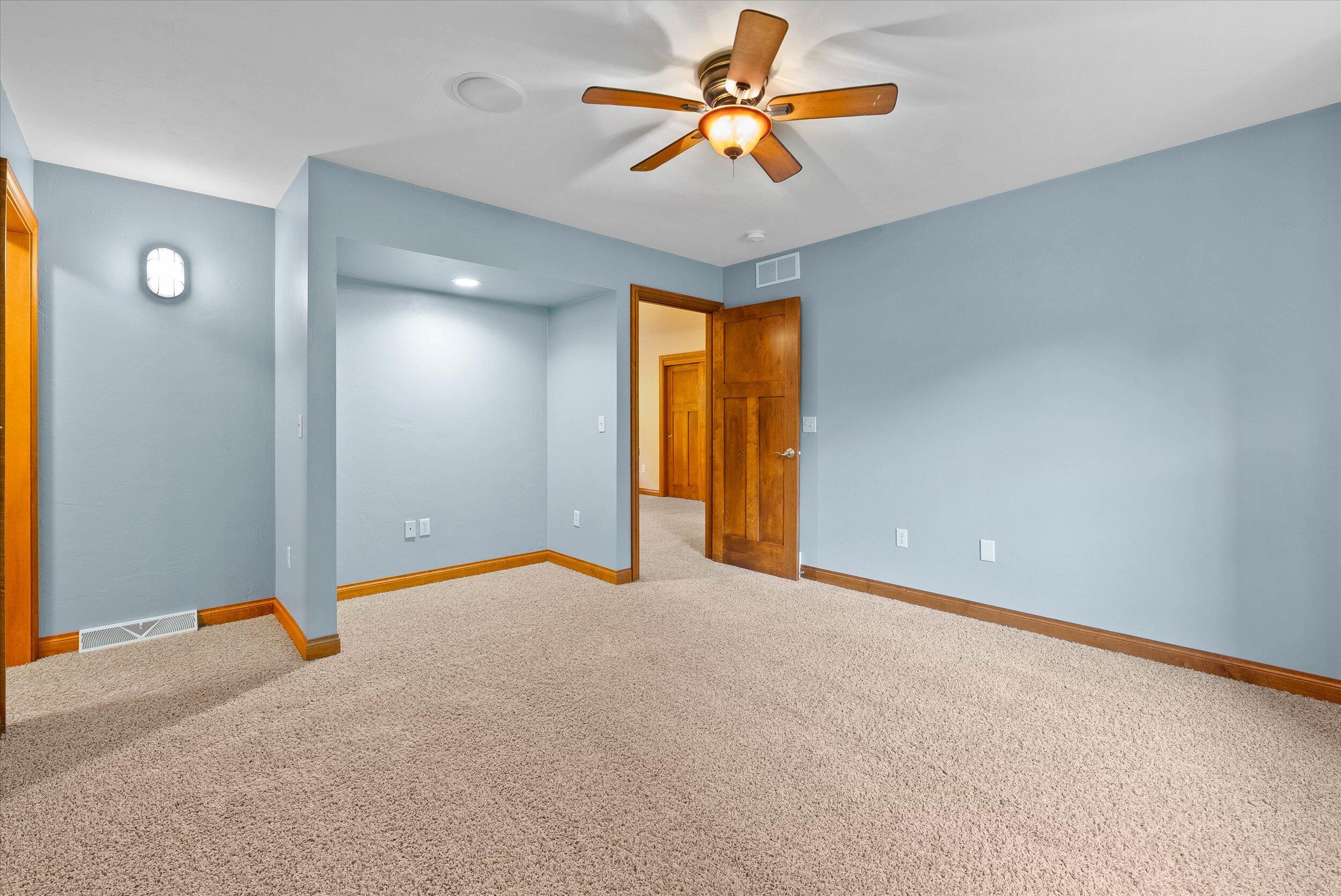 West Bend, Wisconsin, 53095, United States, 4 Bedrooms Bedrooms, ,4 BathroomsBathrooms,Residential,For Sale,1847652
