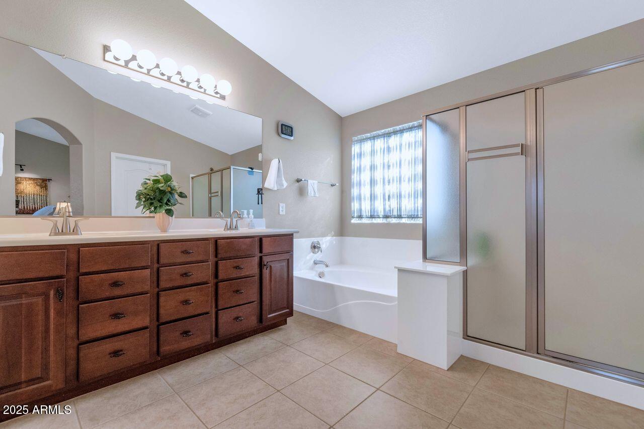 Peoria, Arizona, 85382, United States, 4 Bedrooms Bedrooms, ,Residential,For Sale,1962874