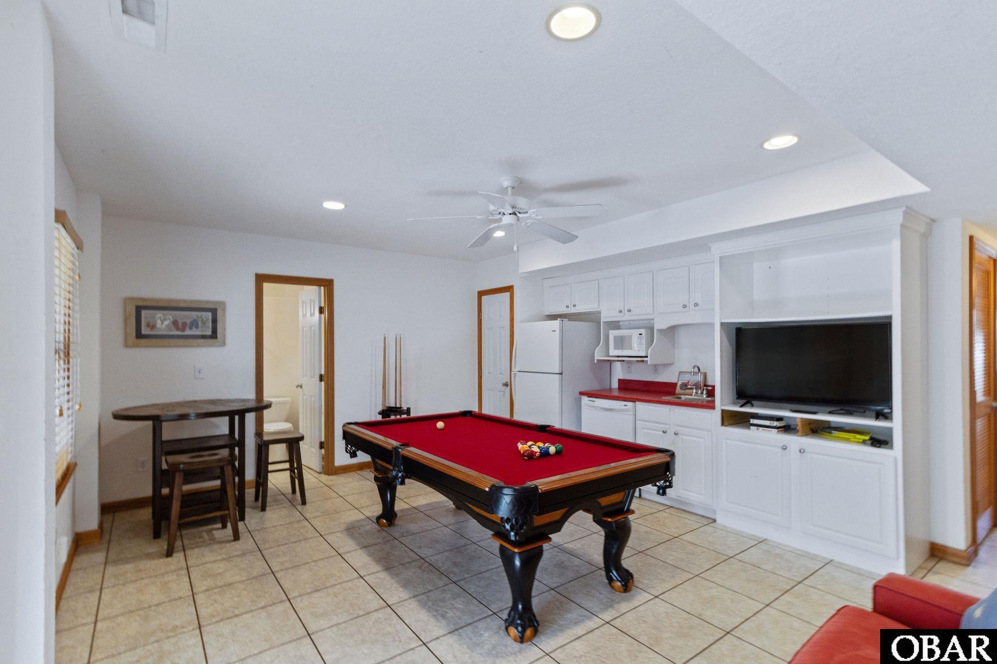 Corolla, North Carolina, 27927, United States, 7 Bedrooms Bedrooms, ,9 BathroomsBathrooms,Residential,For Sale,1827255