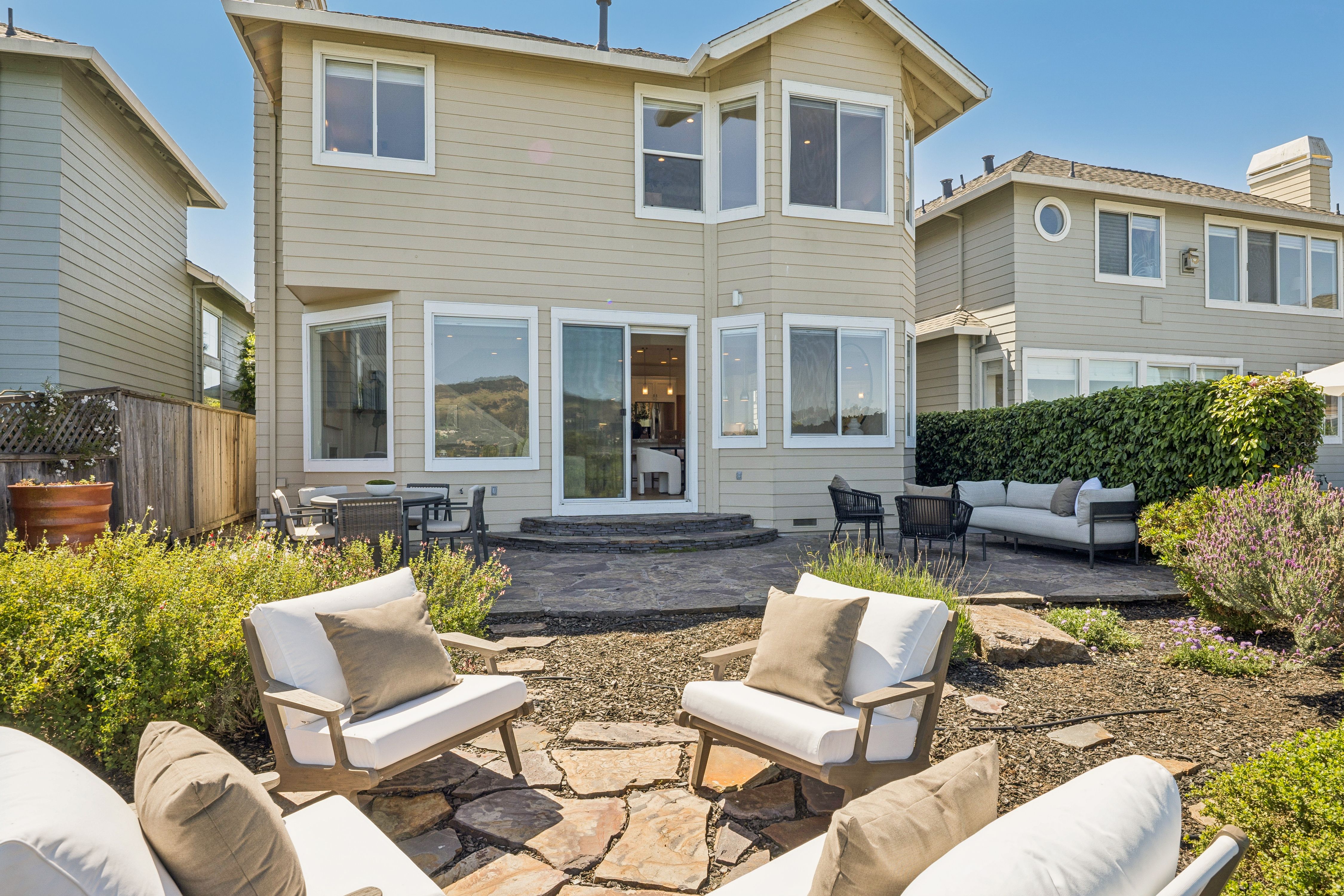  Sunny Waterfront Baypoint Lagoon Home - 物件實景