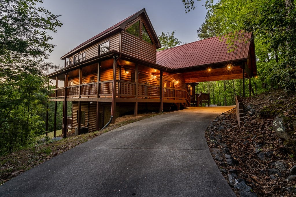 Mineral Bluff, Georgia, 30559, United States, 3 Bedrooms Bedrooms, ,3 BathroomsBathrooms,Residential,For Sale,1986292