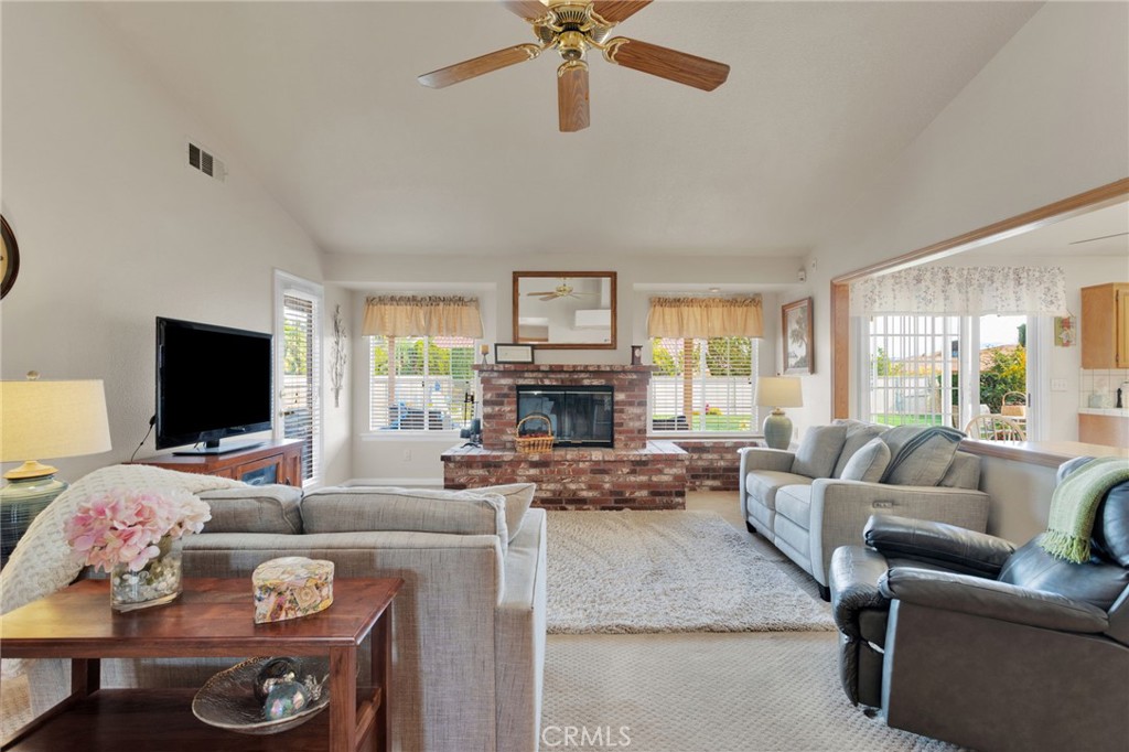 Apple Valley, California, 92307, United States, 4 Bedrooms Bedrooms, ,4 BathroomsBathrooms,Residential,For Sale,1992850