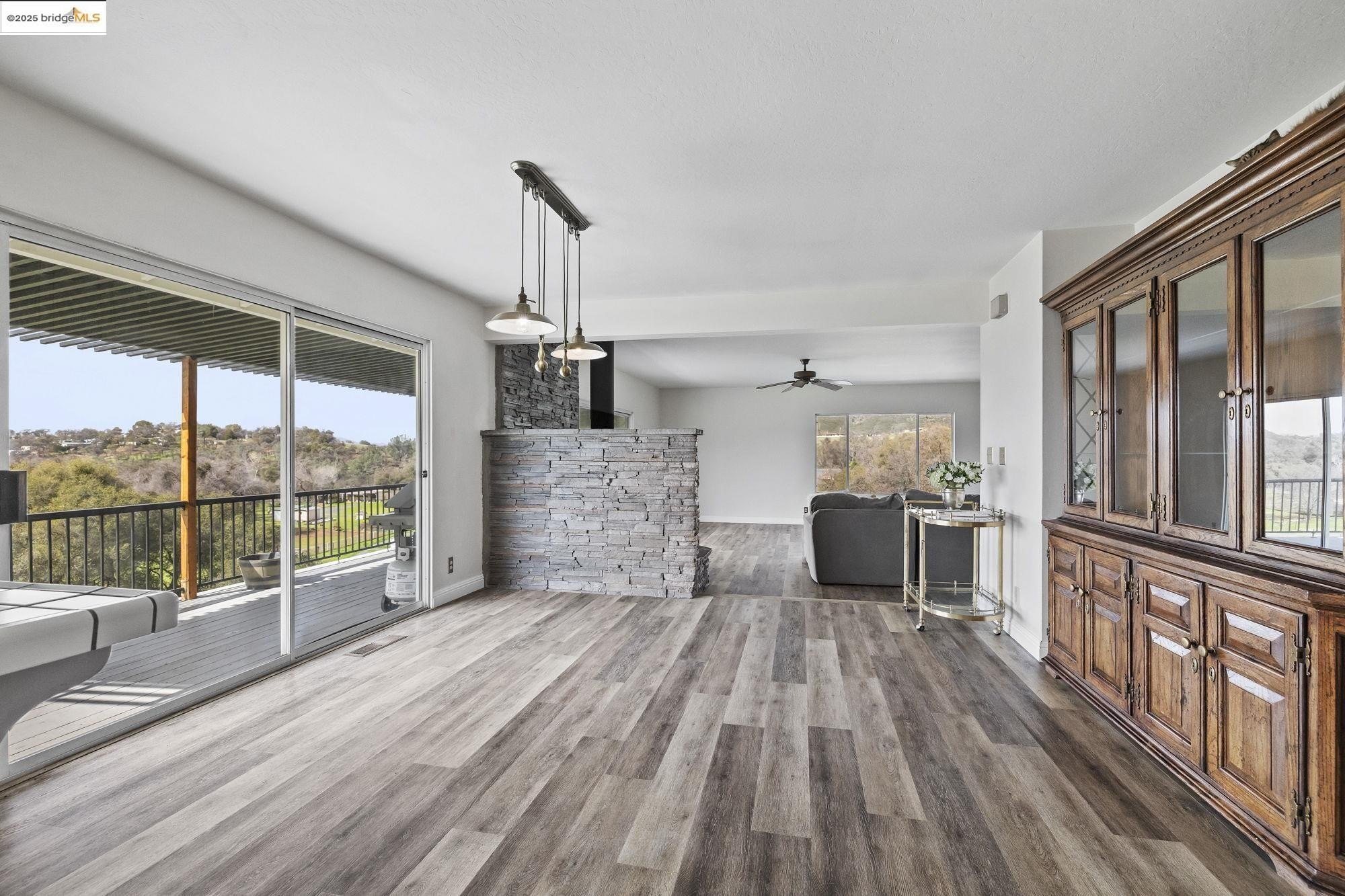 Jamestown, California, 95327, United States, 3 Bedrooms Bedrooms, ,2 BathroomsBathrooms,Residential,For Sale,1743185