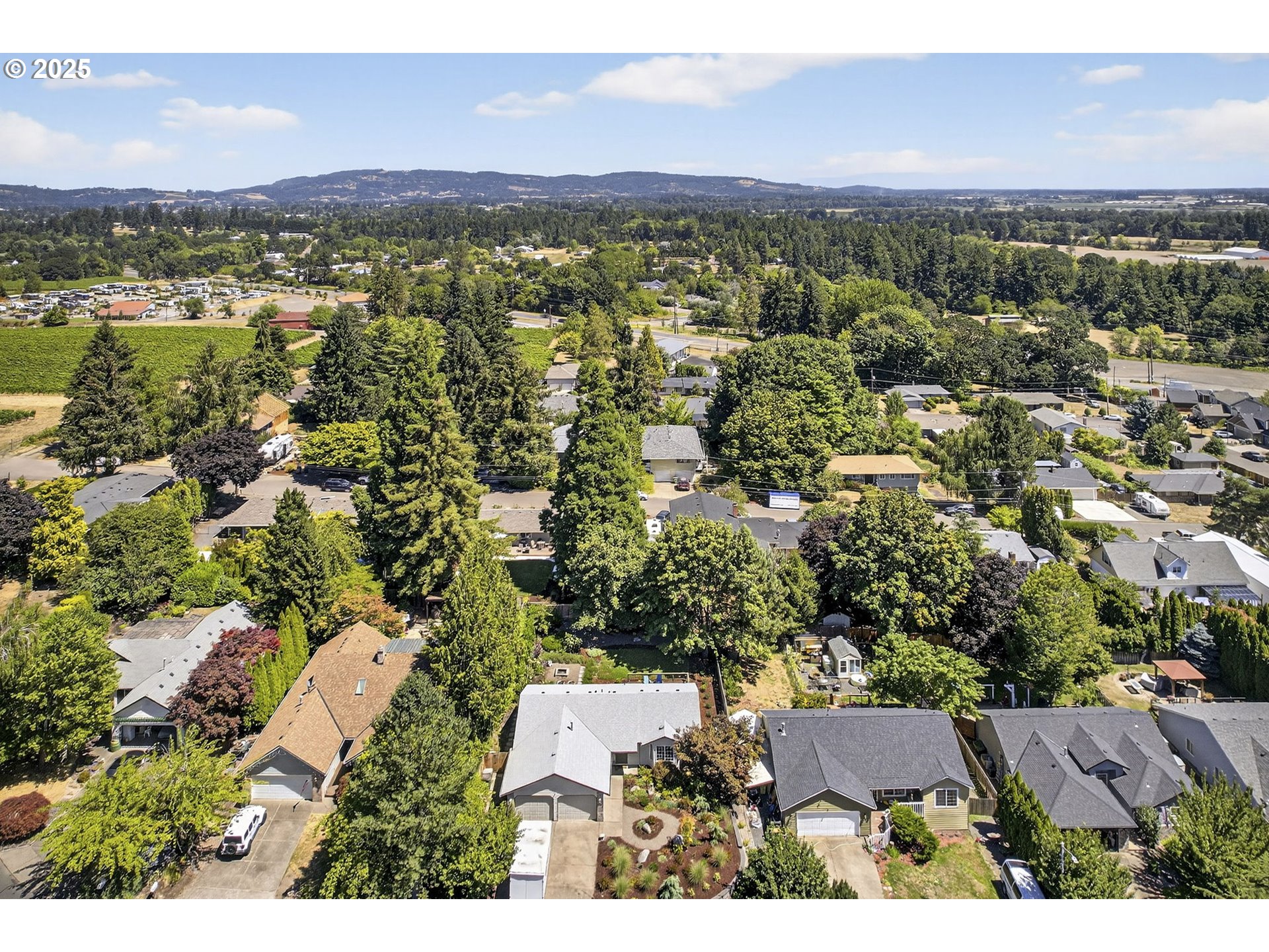Dundee, Oregon, 97115, United States, 3 Bedrooms Bedrooms, ,2 BathroomsBathrooms,Residential,For Sale,1903917