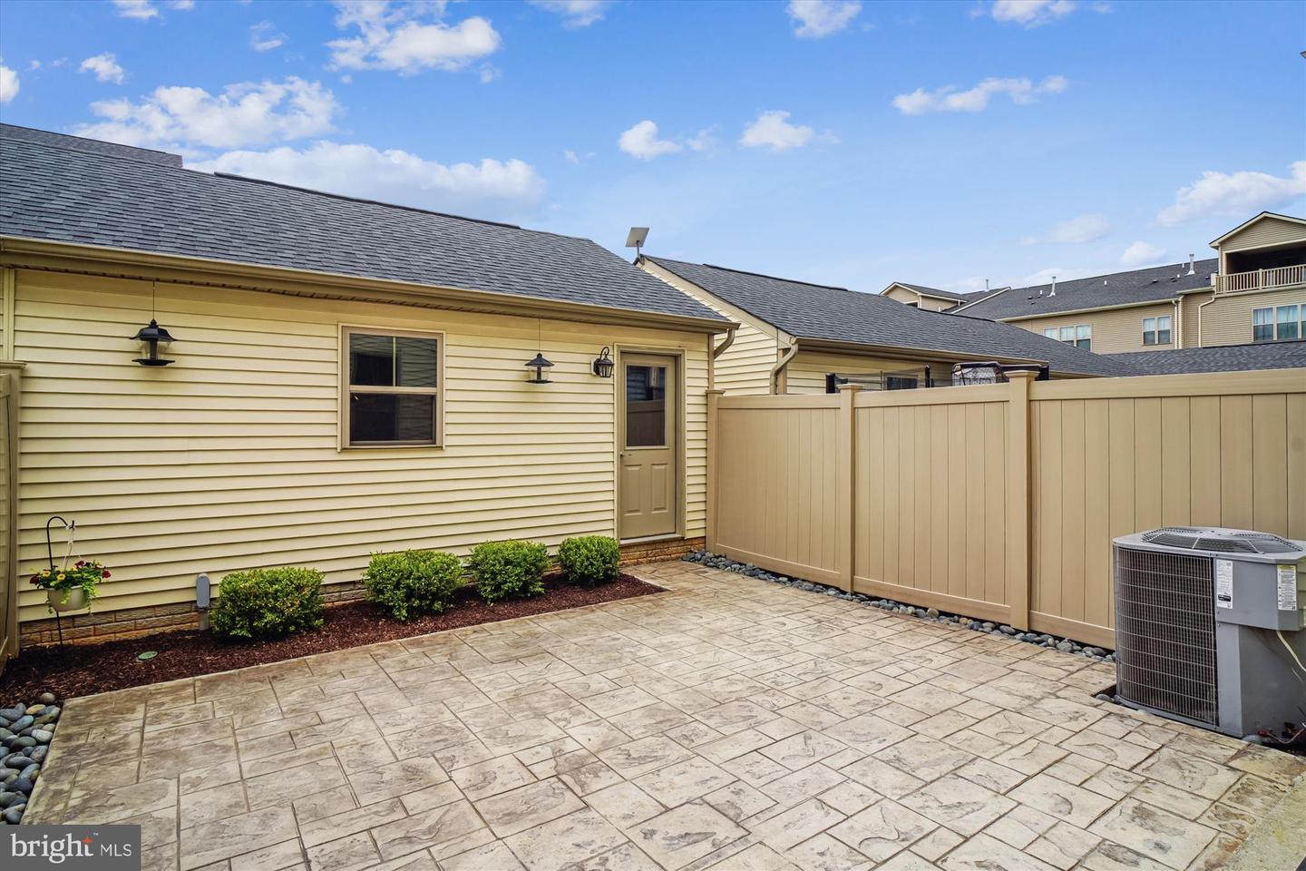 Frederick, Maryland, 21701, United States, 4 Bedrooms Bedrooms, ,4 BathroomsBathrooms,Residential,For Sale,1996927