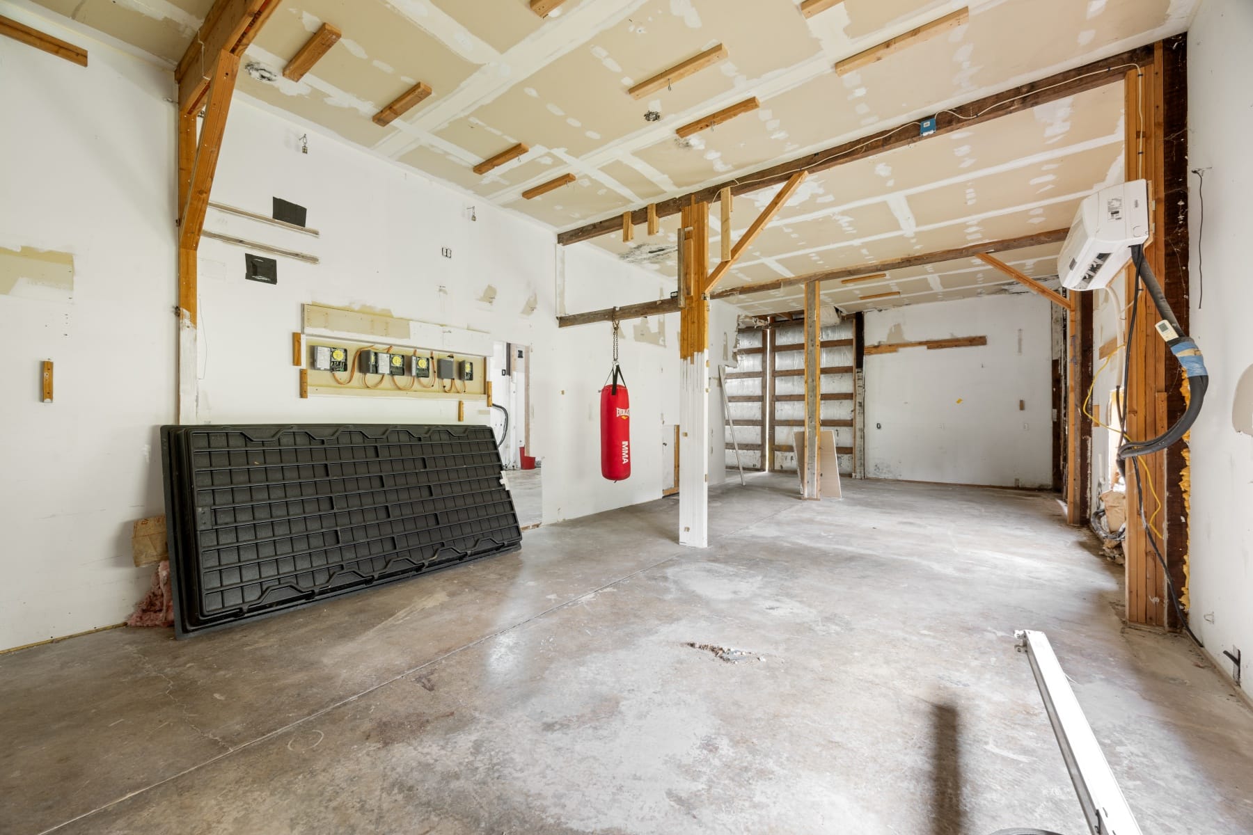  15693 S HIDDEN RD Mulino, OR 97042 - 物件實景
